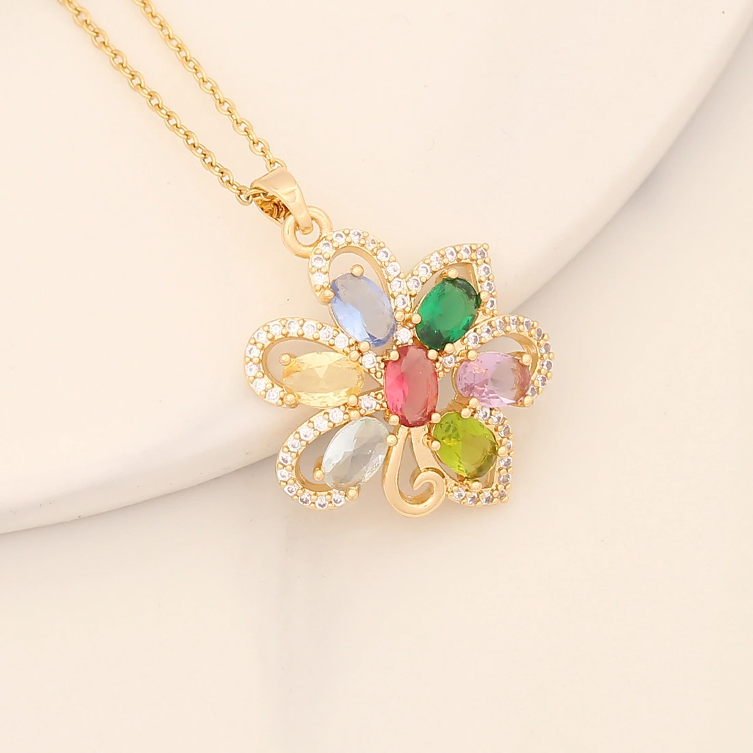 Sweet flower pendant of copper micro-inlaid colored zirconium necklace detail image 6