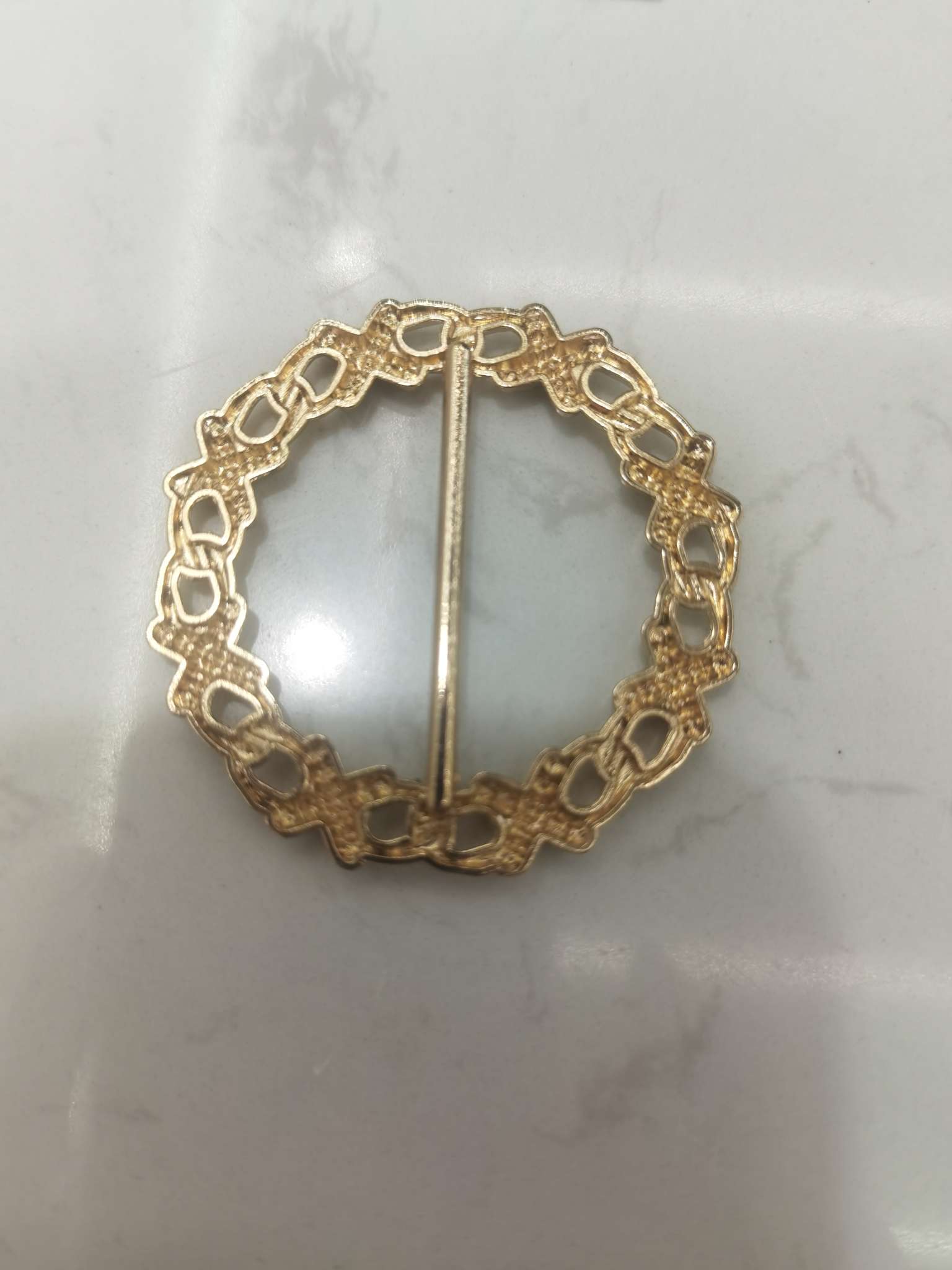 There are many new styles! Diamond-encrusted high-end alloy accessories, clothing accessories, enhance your fashionable temperament. Limited-time purchase! details Picture