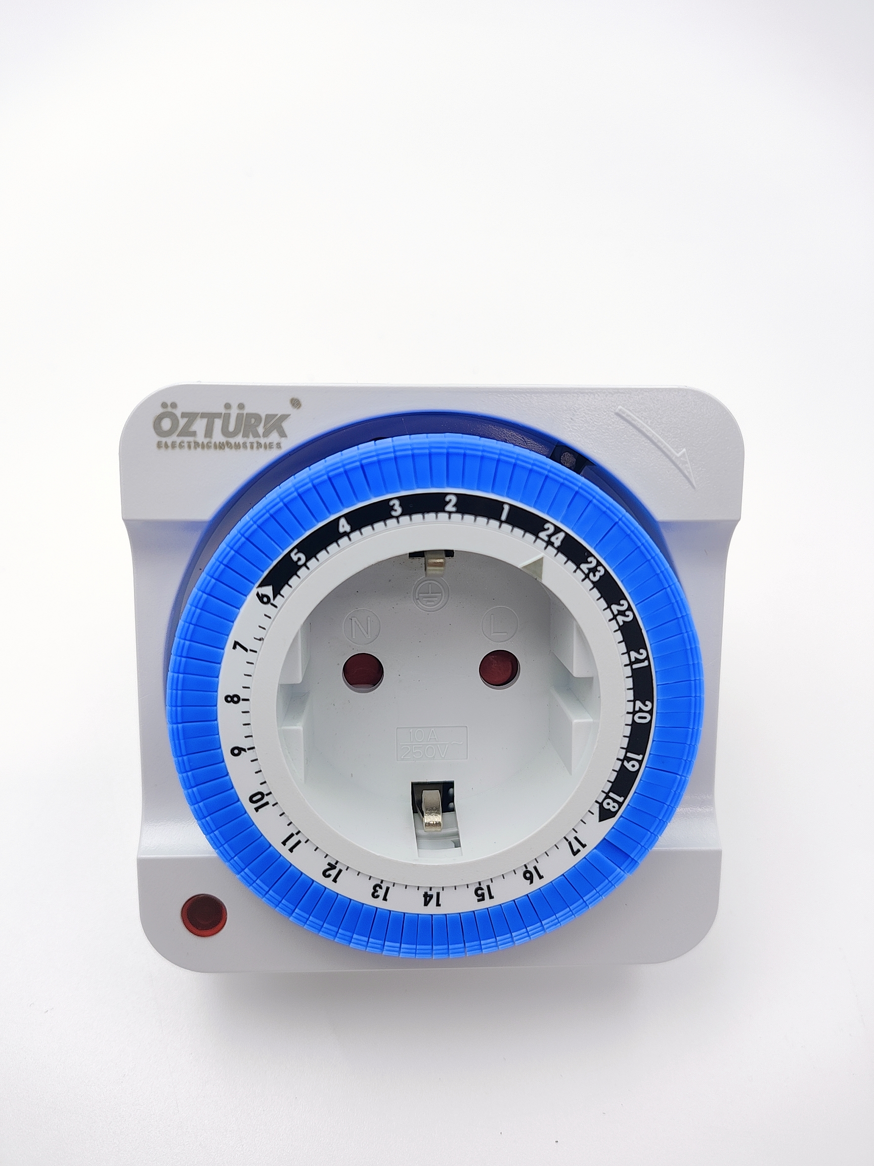 OZTURK插入式定时器插座MT06A-GR