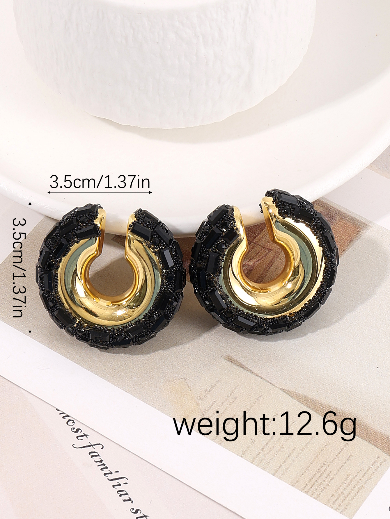 2024 New European And American Fashion Atmosphere Metal Sense Alloy C Word Diamond Without Ear Hole Women Ear Clip details Picture