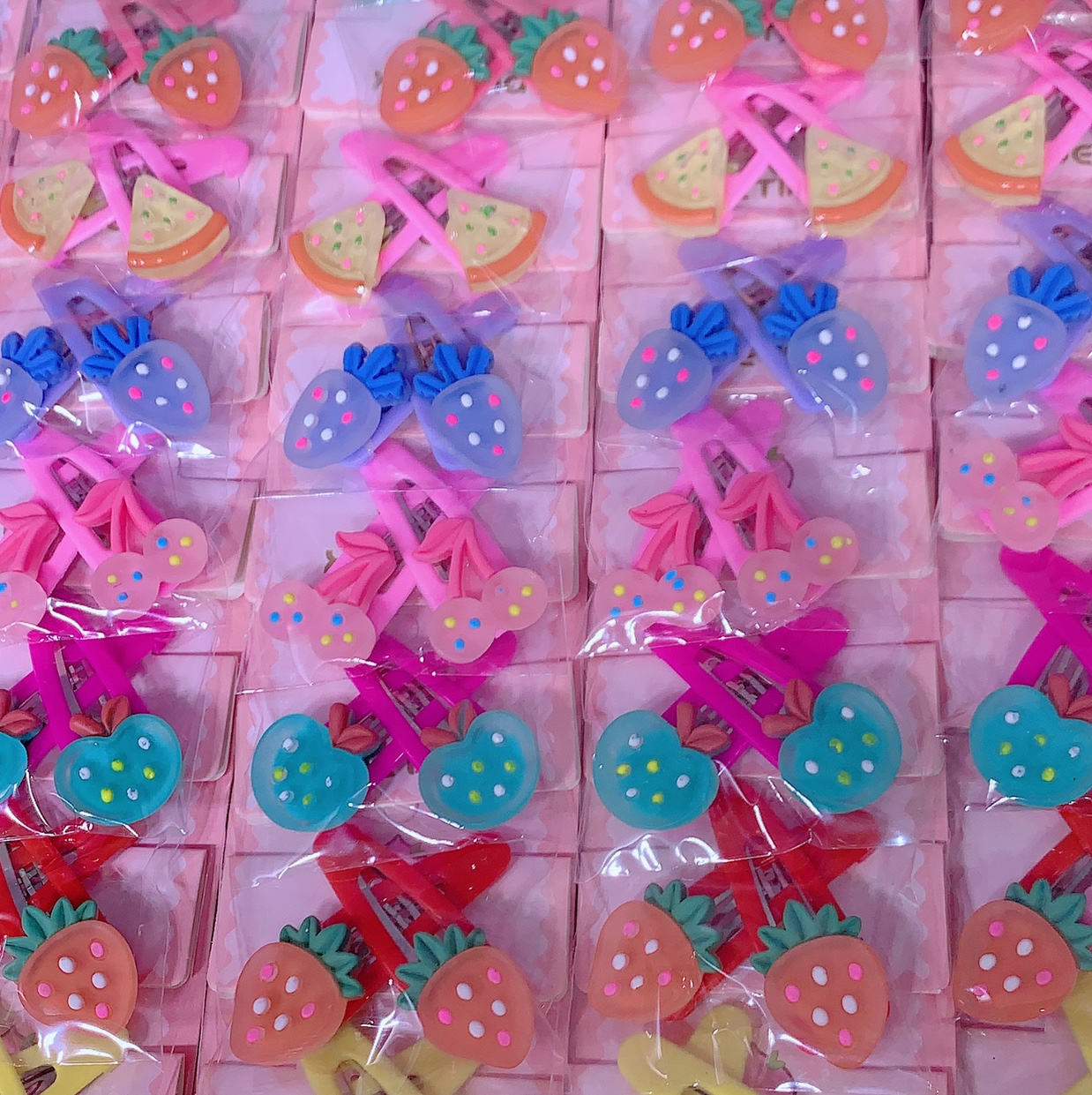 Wholesale of children's jewelry accessories, fruit Bp clip jewelry accessories Application Scenario