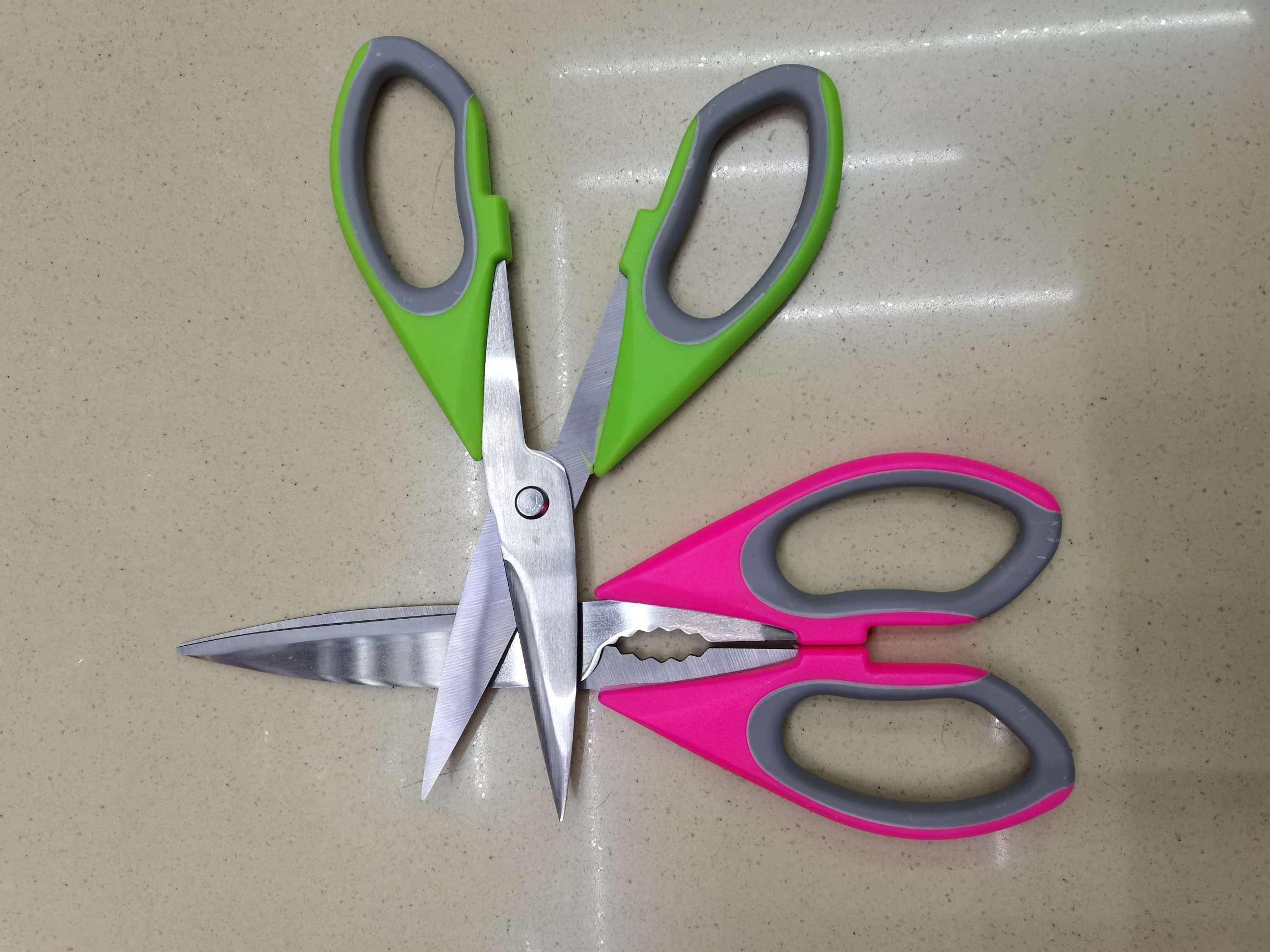 Office, educational and cultural scissors, office scissors, kitchen scissors, multi-functional scissors, multi-functional tableware, hardware knives, knives and scissors Application Scenario