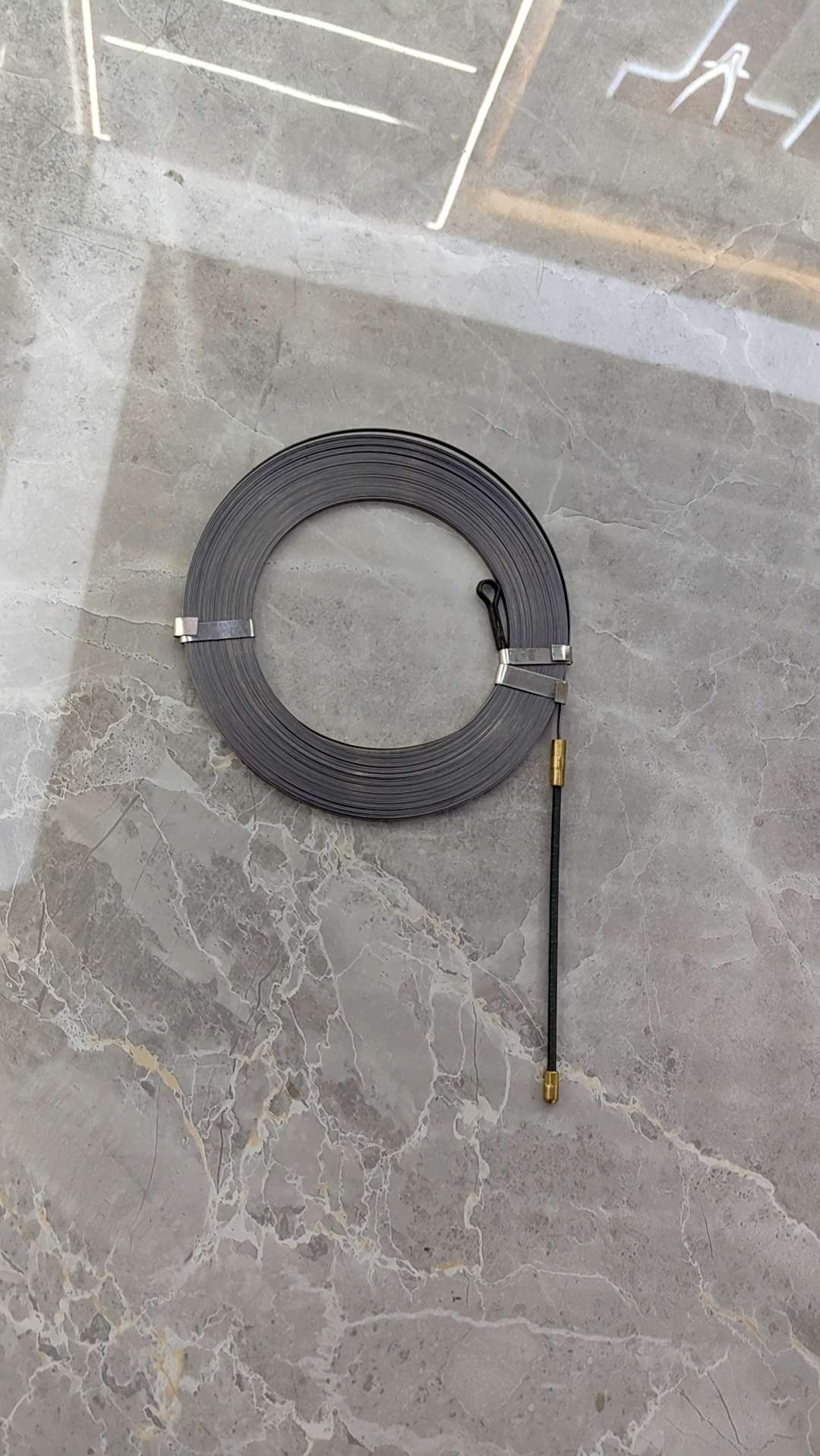 Stainless Steel Cable Ties. full figure