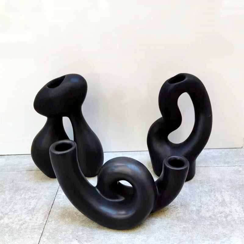 Vase ornaments, living room flower arrangements, ceramic, high-end, retro, niche, plain body, popular wabi-sabi style decorative items, dry flower white details Picture