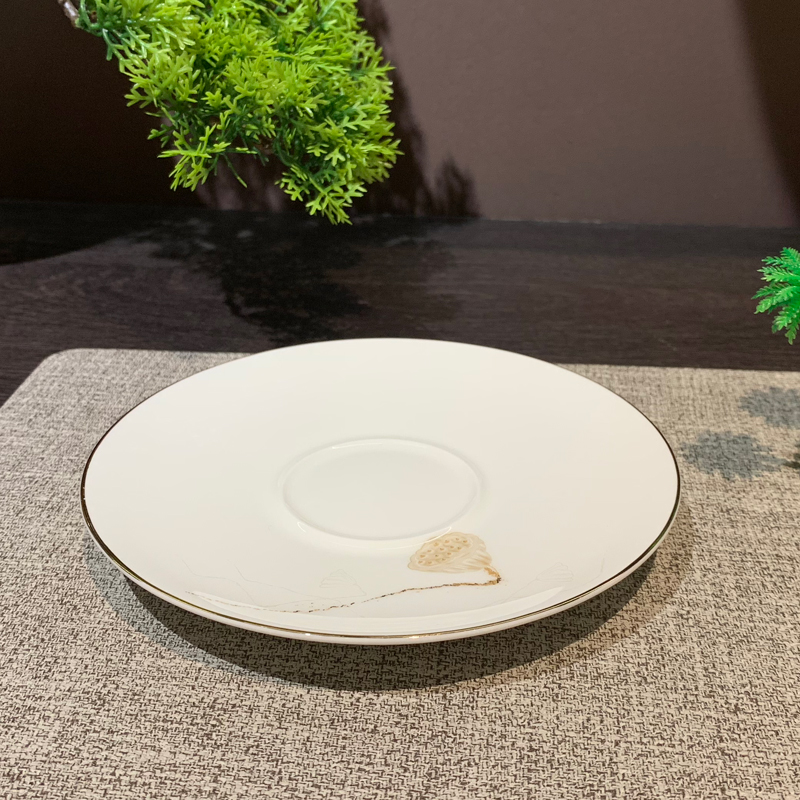 酒店餐具实物图