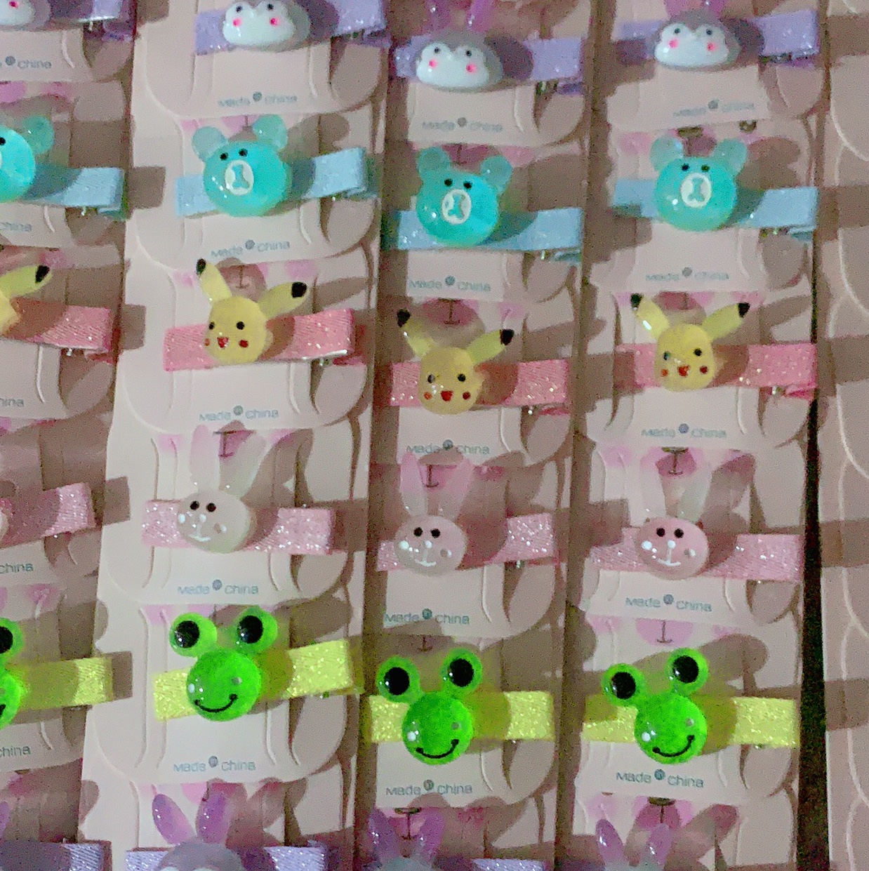 Wholesale of children's jewelry accessories, cartoon luminous duck clip jewelry accessories wholesale Application Scenario