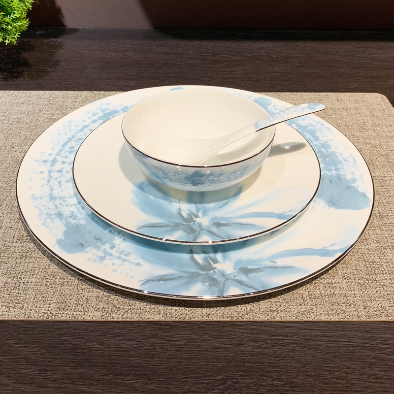 Wholesale of four-piece sets of ceramic tableware for high-end clubs and restaurants, as well as Chinese-style gold-border landscape plates and bowls Specification image