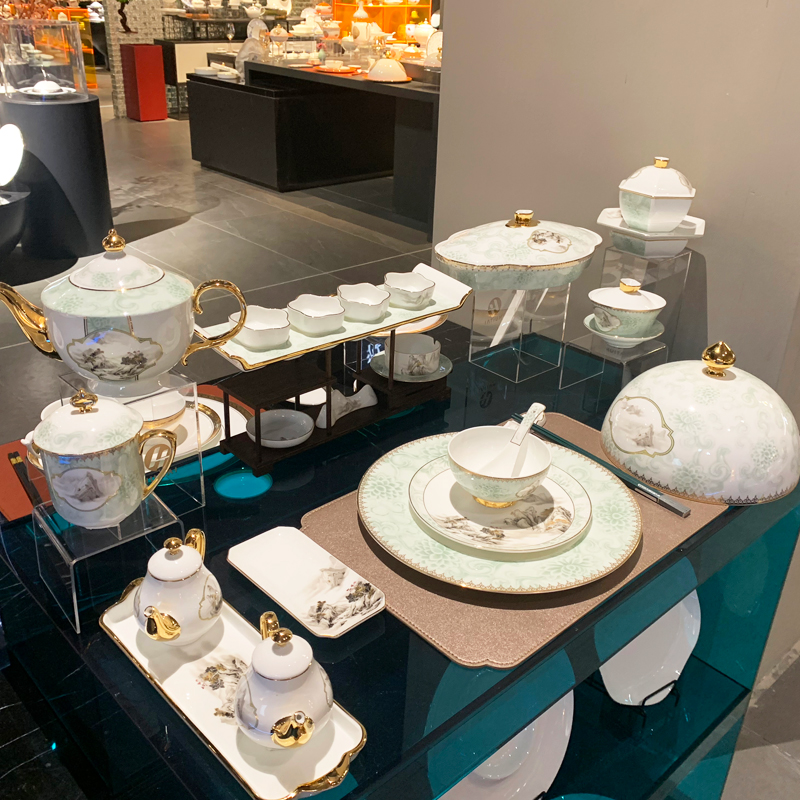 Wholesale of ceramic bowl and plate sets for Chaozhou hotel supplies, light luxury club table setting eight-piece sets, and gold-edge tableware Specification image