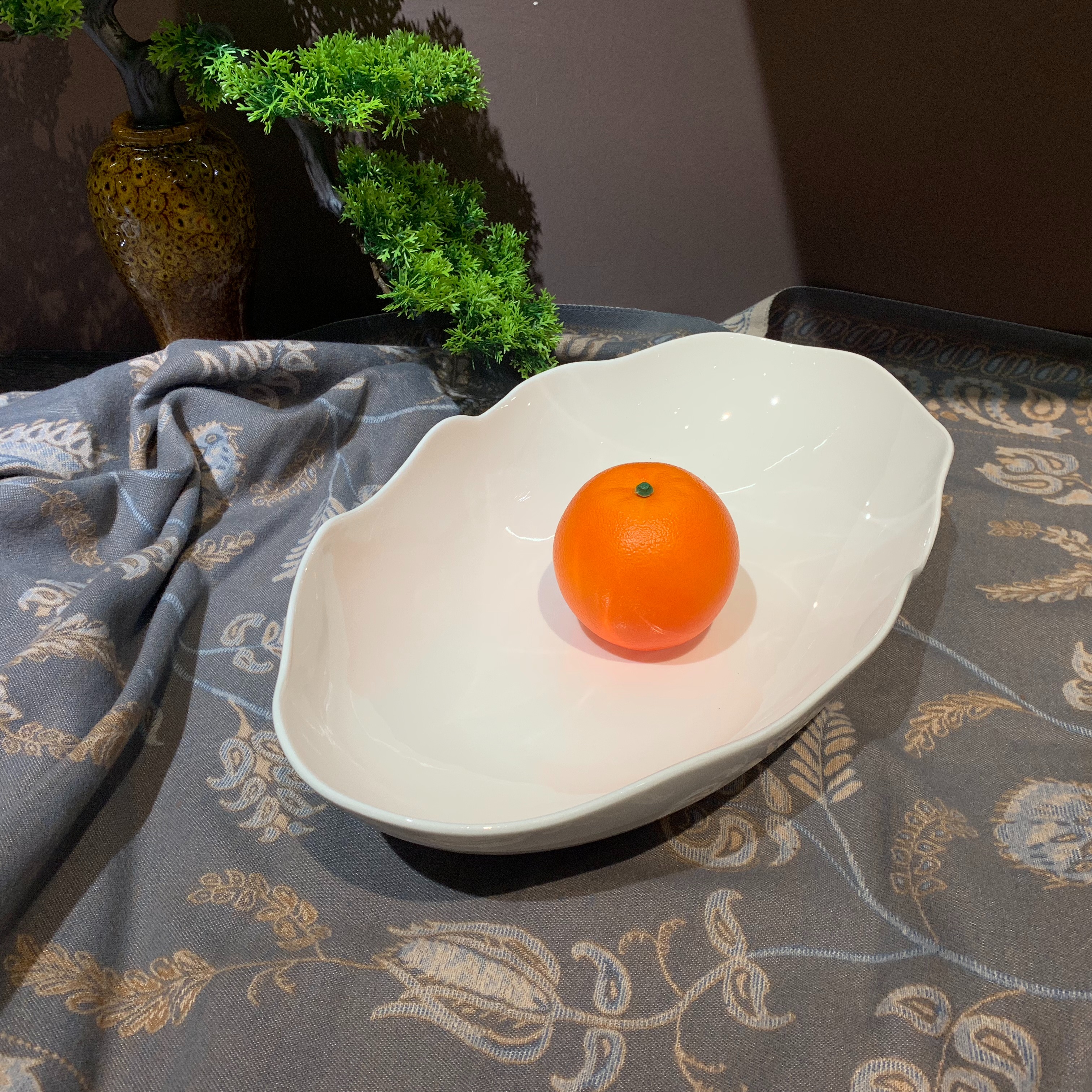酒店用品陶瓷白色椭圆盘炒菜盘创意异形冷菜盘深盘后厨汤盘批发餐盘陶瓷