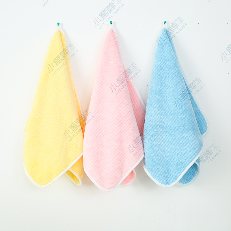 A Hair Manufacturers Direct Coral Velvet Striped Towel Small Bee Towel Item No. : 107 details Picture