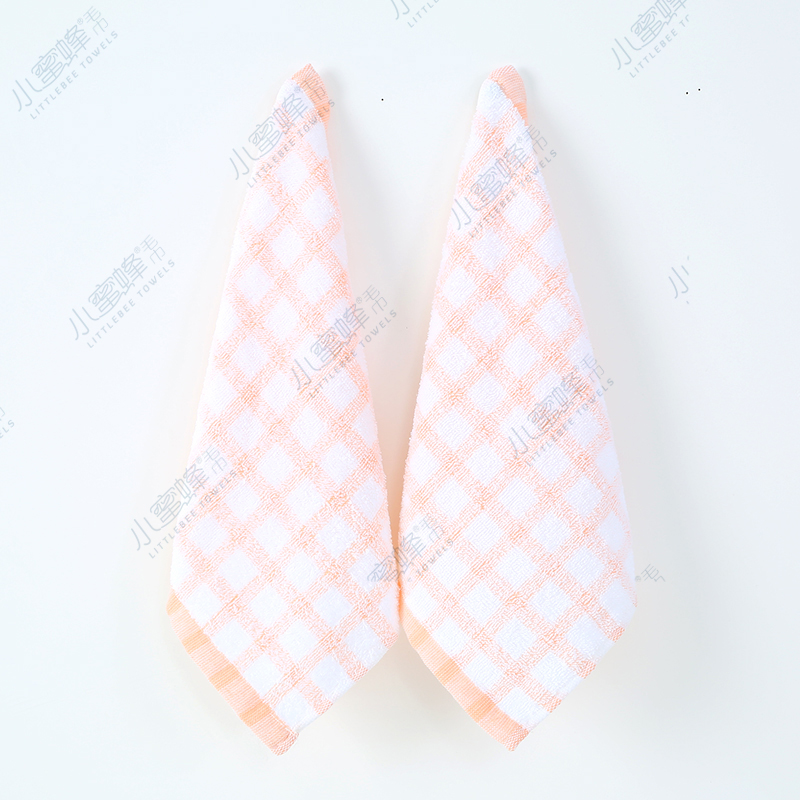 Factory Direct Marketing Square Baby Face Wash Butt Towel Little Bee Towel Item No. : 110 Application Scenario
