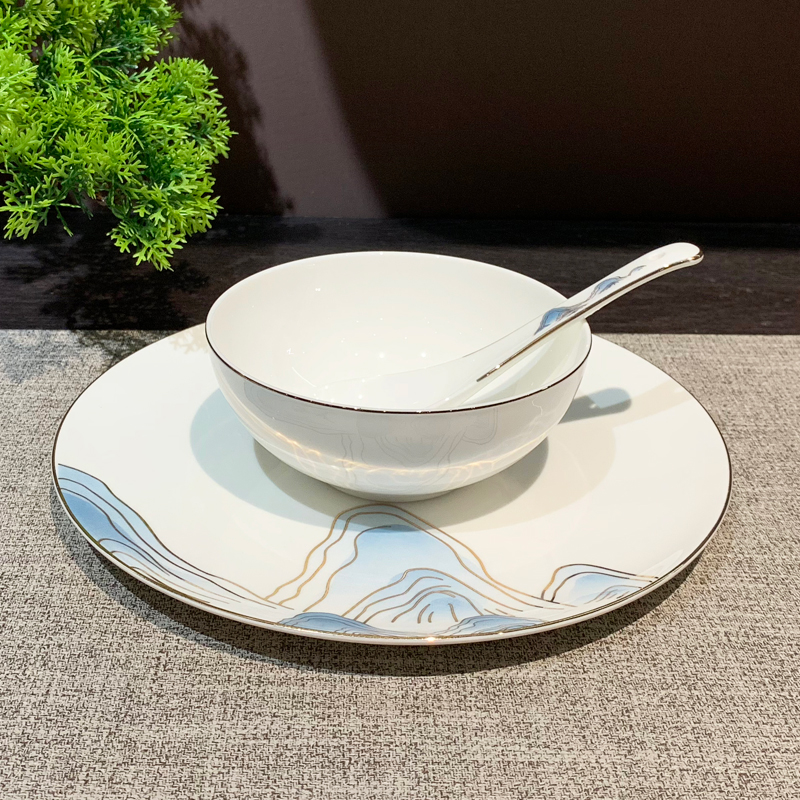 酒店餐具实物图