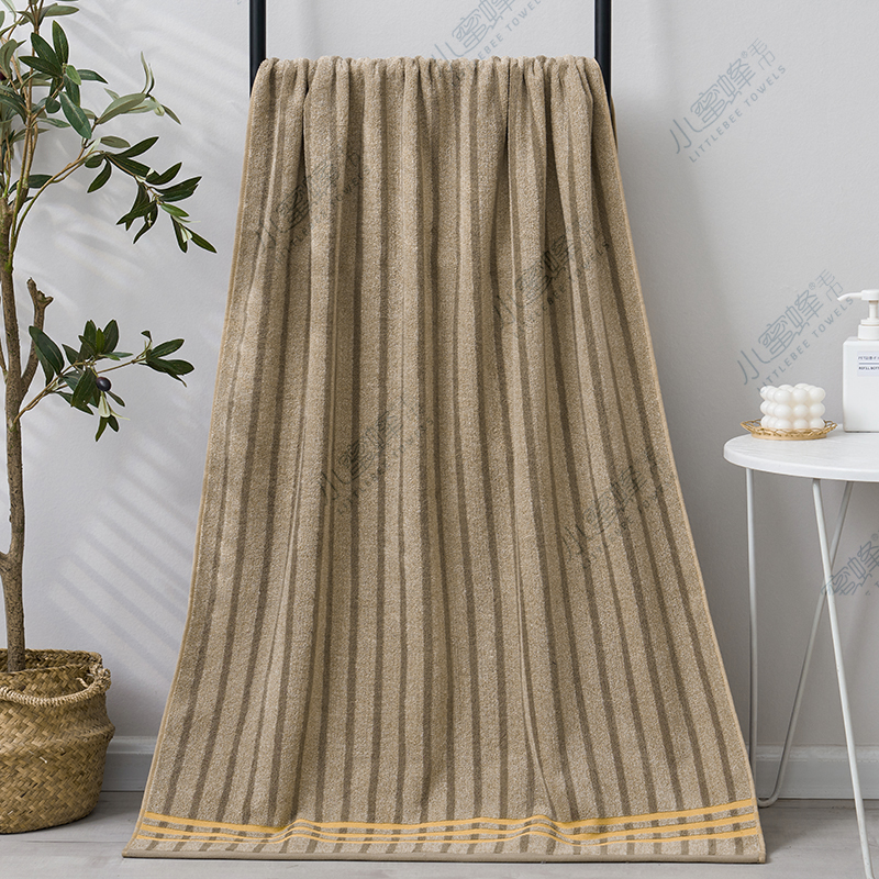 One-piece consignment of large-sized bath towels, dyed cotton checkered high-end gift facial bath towels. Product number :019 Application Scenario