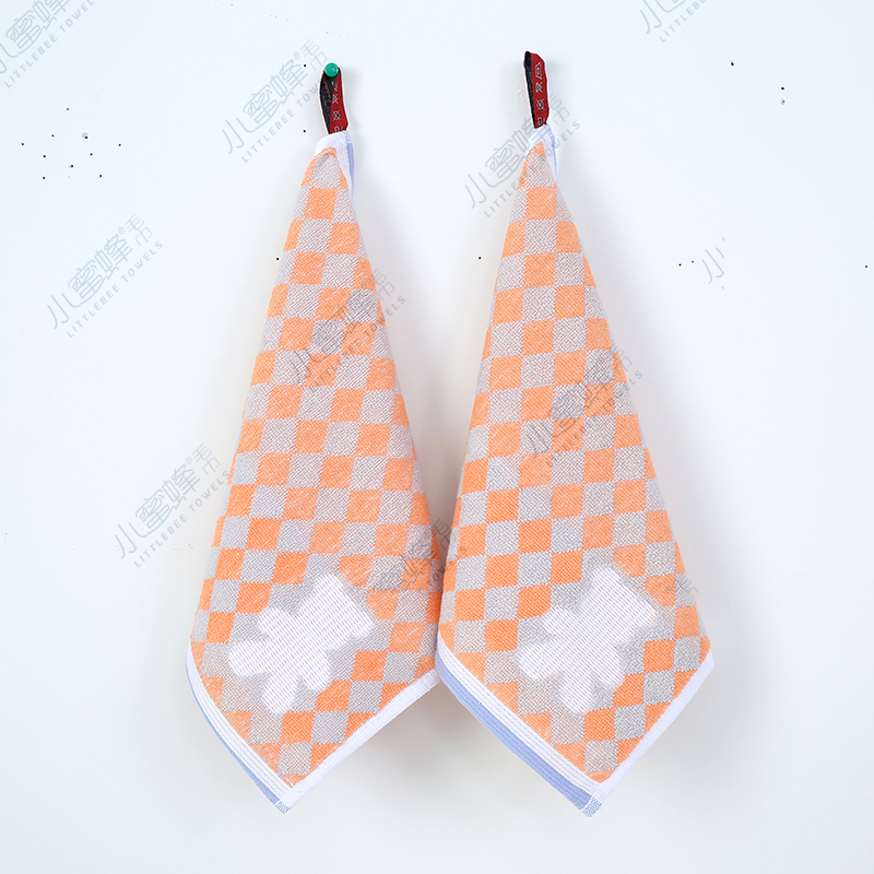 One-piece consignment cartoon jacquard towel factory direct sales multi-color ribbon hook towel. Product number: 103 details Picture