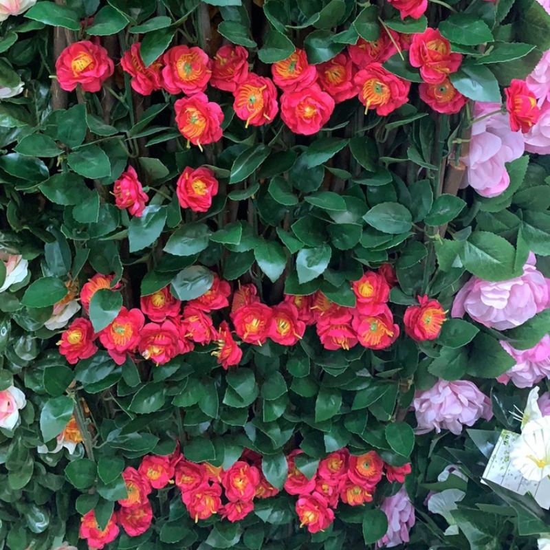 Plastic leaf round plum outdoor garden expansion simulation fence fence Plastic green leaf rattan wall garden decoration simulation fence thumbnail