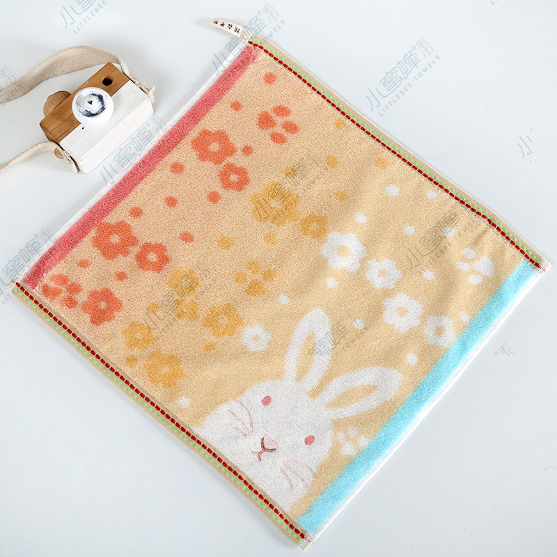 A Small Bee Towel 32 Strands Super Soft Yarn Class A Children's Face Towel Item No. : 102 details Picture