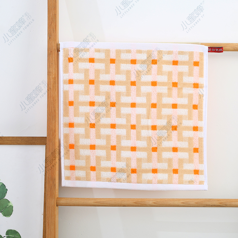 One-piece consignment factory direct sales, strand loop towel, jacquard towel, Little bee towel. Item number: 100 Specification image