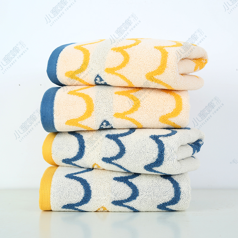 Una pieza de reemplazo de cabello de 32 hilos toalla facial de algodón letra jacquard toalla pequeña abeja número de artículo: 610 Item Picture