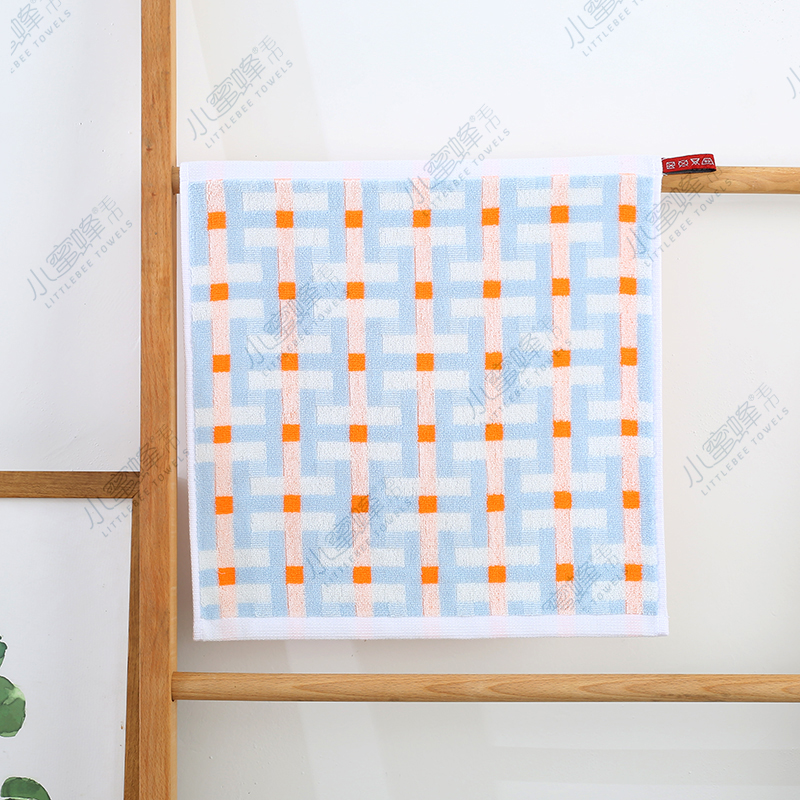 One-piece consignment factory direct sales, strand loop towel, jacquard towel, Little bee towel. Item number: 100 details Picture