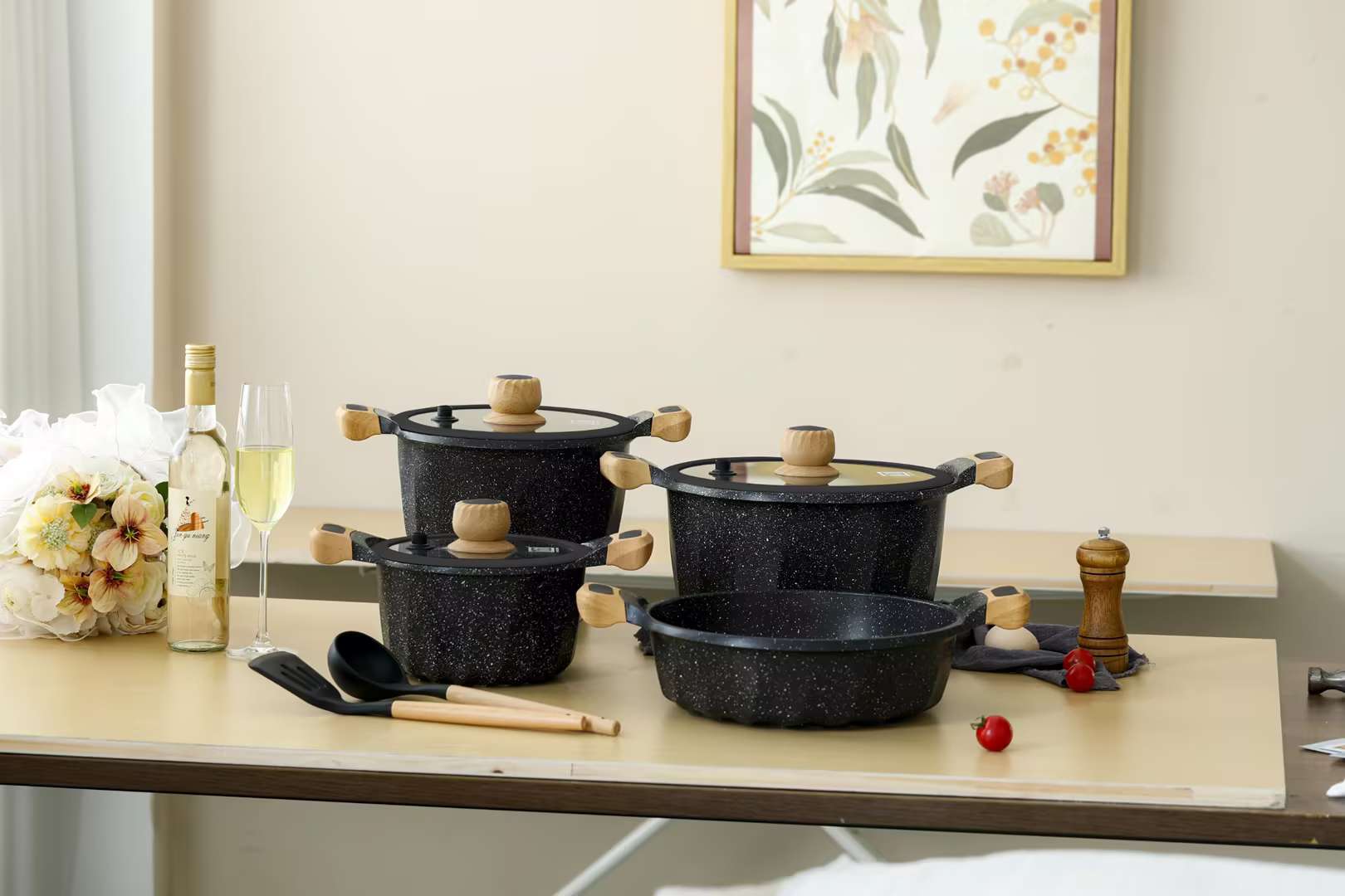 Die-casting aluminum
Non-stick set Application Scenario