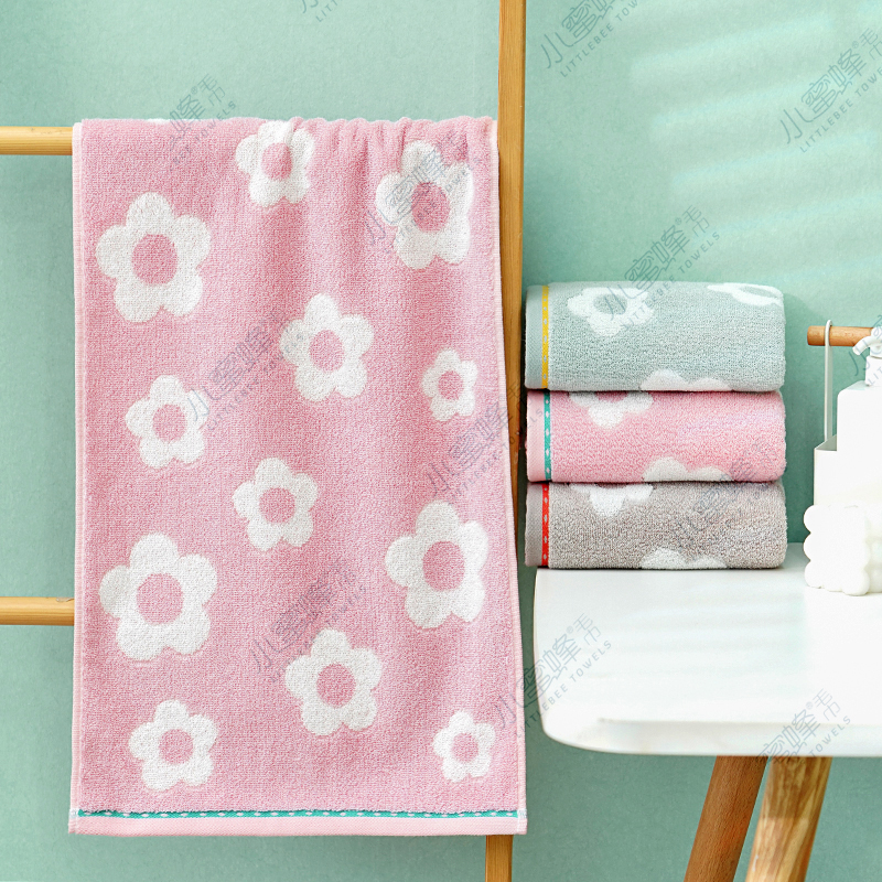 One-piece consignment of Class A infant and toddler grade all-cotton towel with color weaving process AB yarn. Item number: 906
