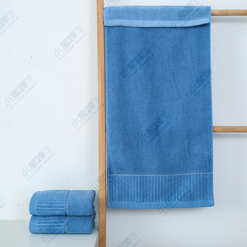 Solid Color Jacquard Break Towel Hair Labor Protection Towel Little Bee Towel Item No. : 303 Application Scenario