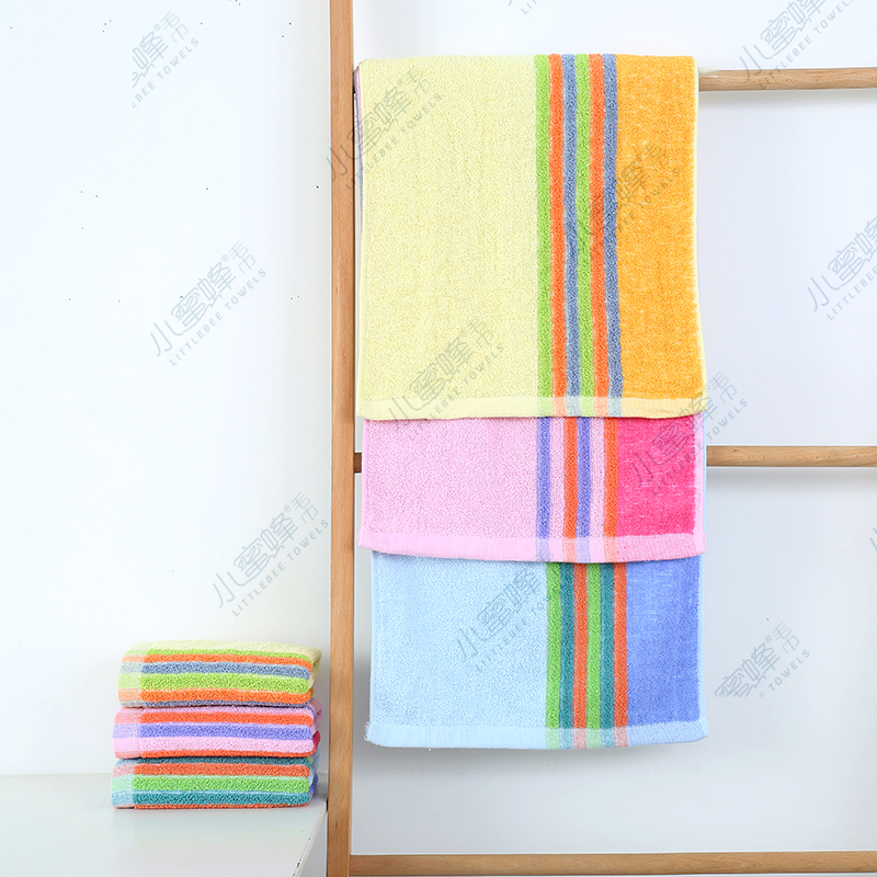 Stall 14 Cotton Yarn Yarn-Dyed Towels A Flower Pattern Small Bee Towel Item No. : 300