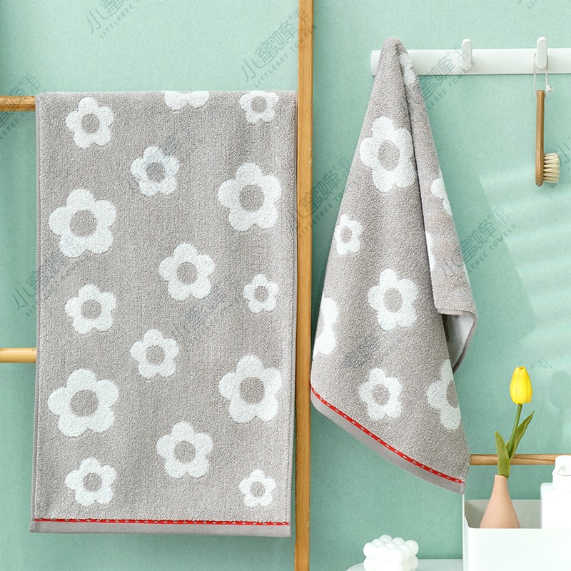 One-piece consignment of Class A infant and toddler grade all-cotton towel with color weaving process AB yarn. Item number: 906 Application Scenario