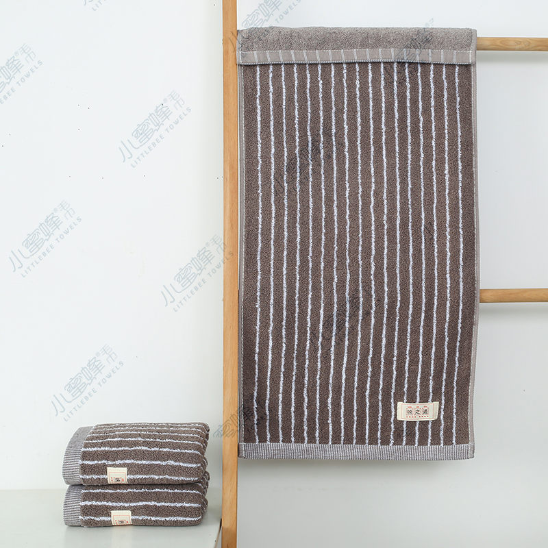 Striped Jacquard Adult Face Towel Hair Labor Protection Towel Little Bee Towel Item No. : 401 Application Scenario