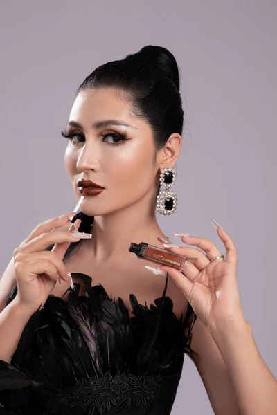 Bnvi New Launch! Water Wave Lip Glaze, Toot Lip Effect, Makeup Girls Must, Do Not Touch The Cup, Miss May Regret Oh! Lip Gloss