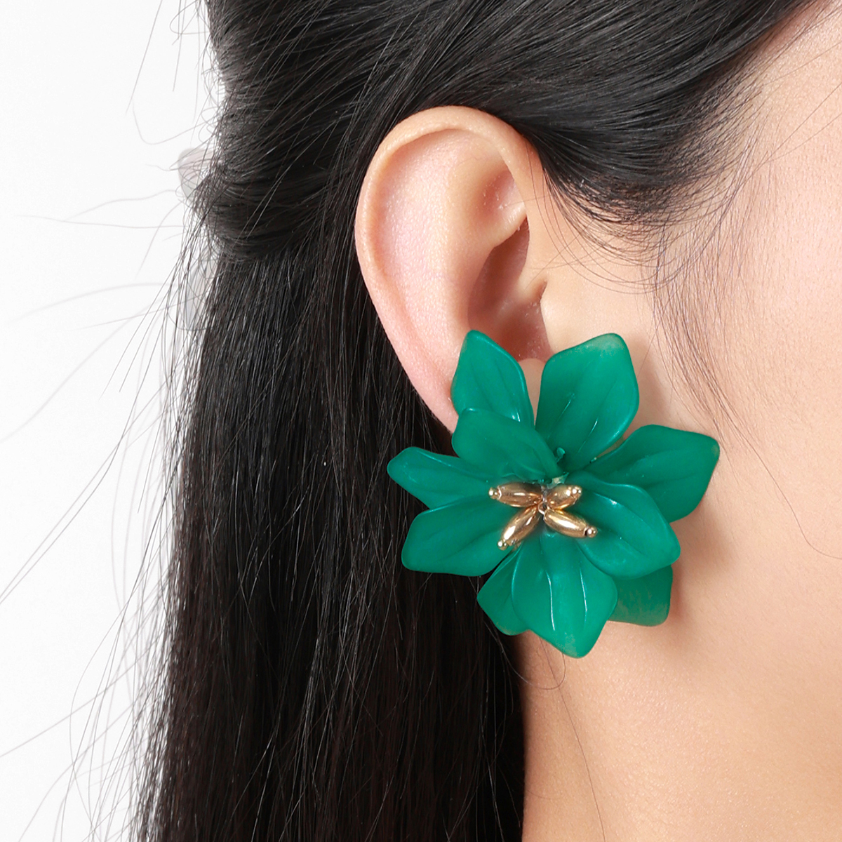 Korean Version Retro Exaggerated Personality Exaggerated Immortal Petals Show Face Thin Net Red Super Fairy Flower Women Earrings Application Scenario