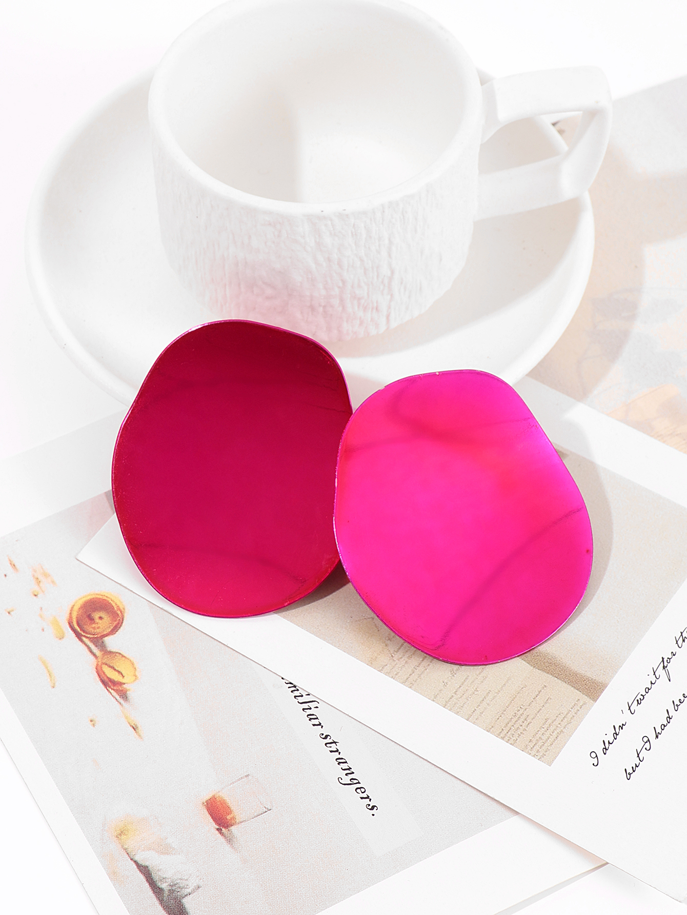 Autumn And Winter With Korean Fashion Commuting Simple Ins Style Niche Design Sense Of Women's Earrings
