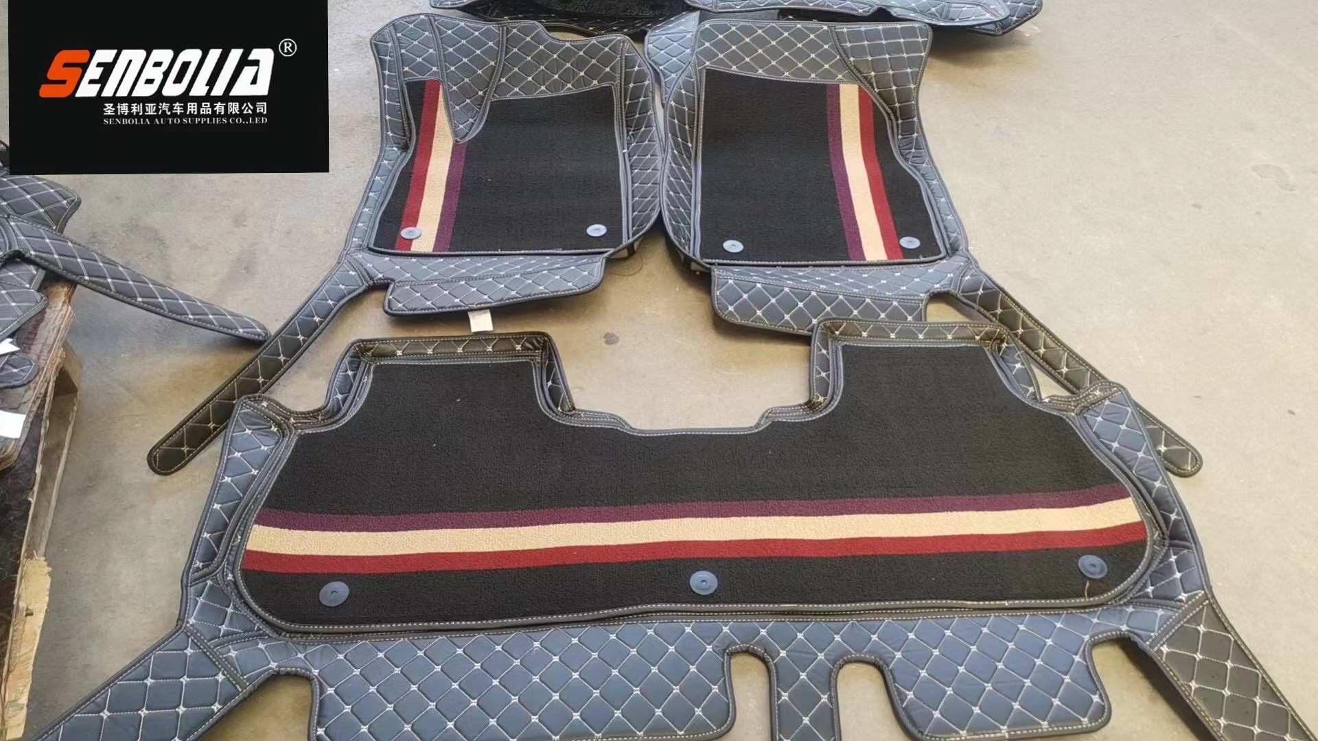 PVC-29 Special car floor mat manufacturer direct sales. Welcome to inquire and customize. Customized car products, full-package car floor MATS, full-package car floor MATS, customized car floor MATS Application Scenario