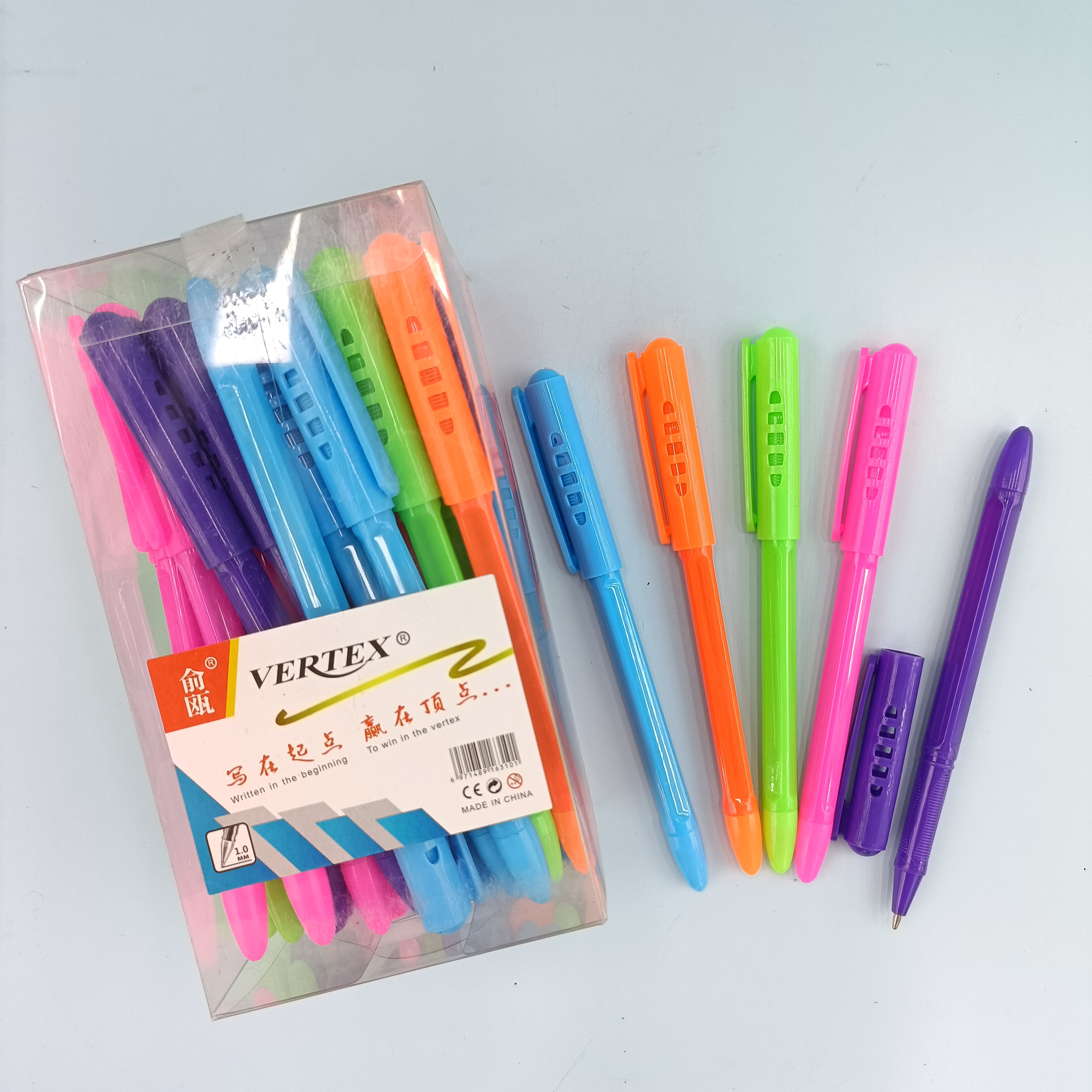 Creative, artistic and simple ballpoint pen Specification image