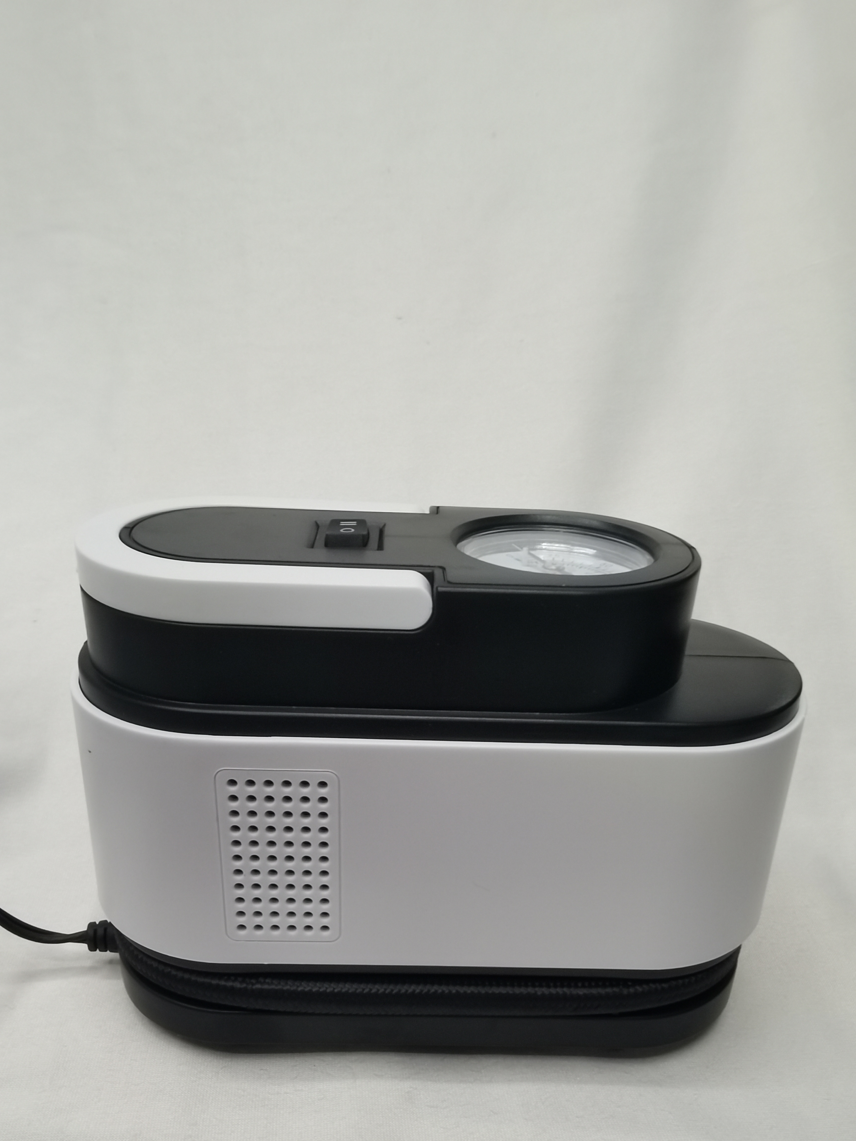 2024新款车载充气泵补胎机带照明应急安全用品12vLED灯详情1