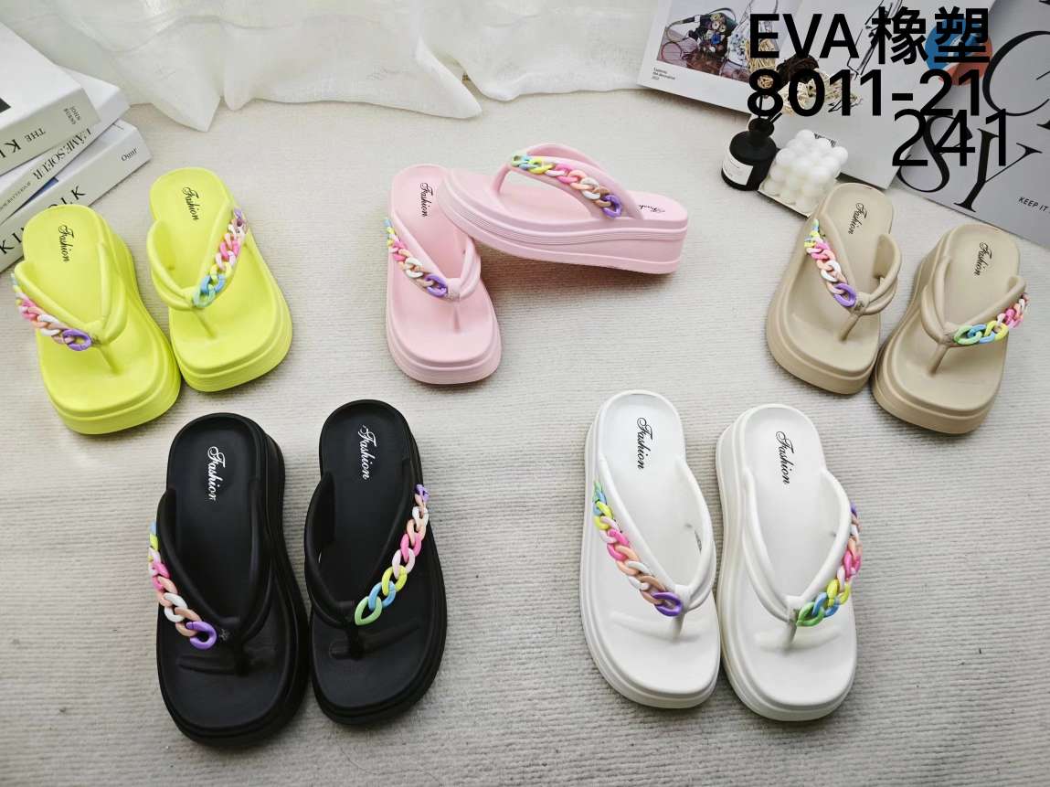 Summer new Sanya tourism women's sandals outside wearing flip-flops beach shoes wedged feet women's chain slippers