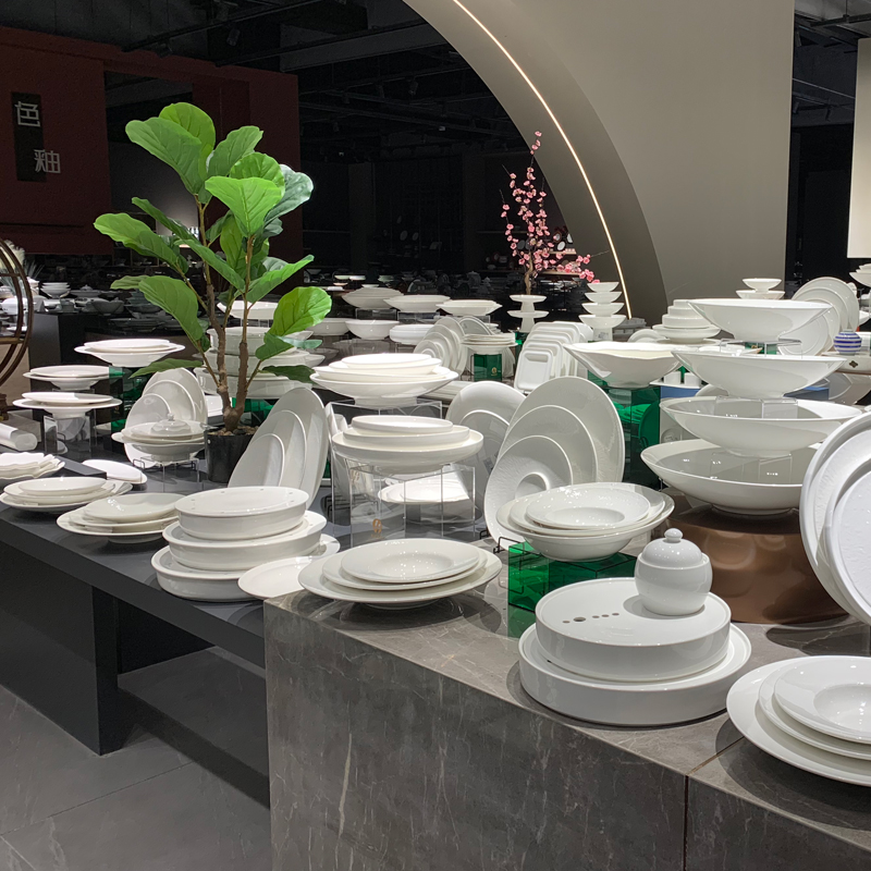Ceramic hotel supplies: 8-inch and 10-inch round soup bowls, tall white thickened large soup bowls, new-style Western restaurant kitchen tableware Item Picture