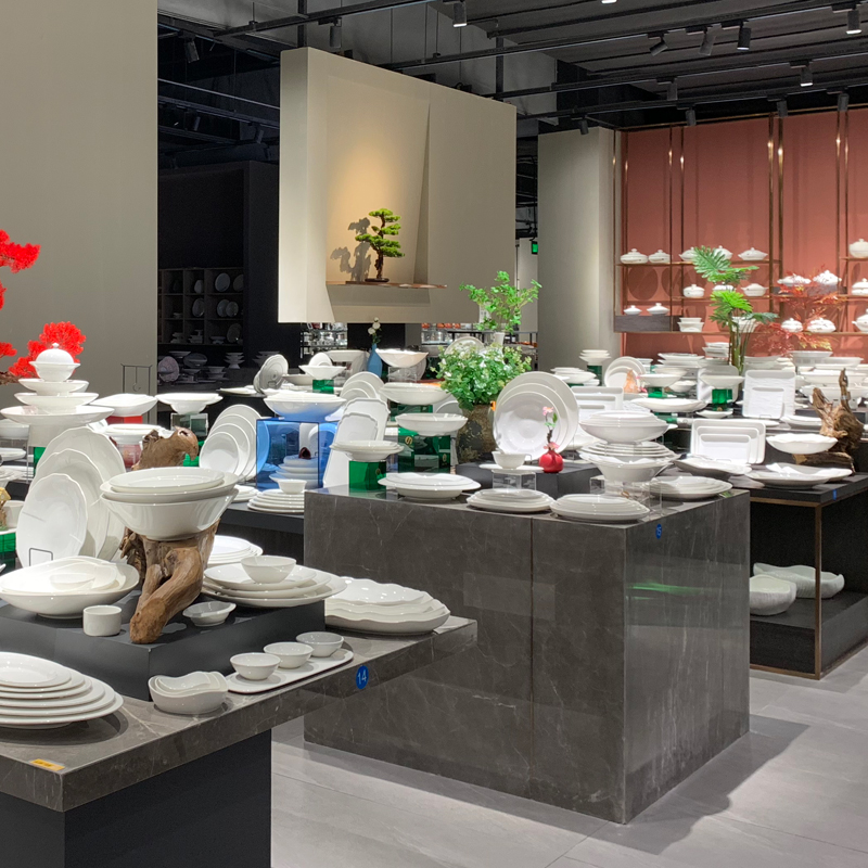 陶瓷盘/餐具/陶瓷碗盘碟/餐具礼盒/碗礼盒装白底实物图