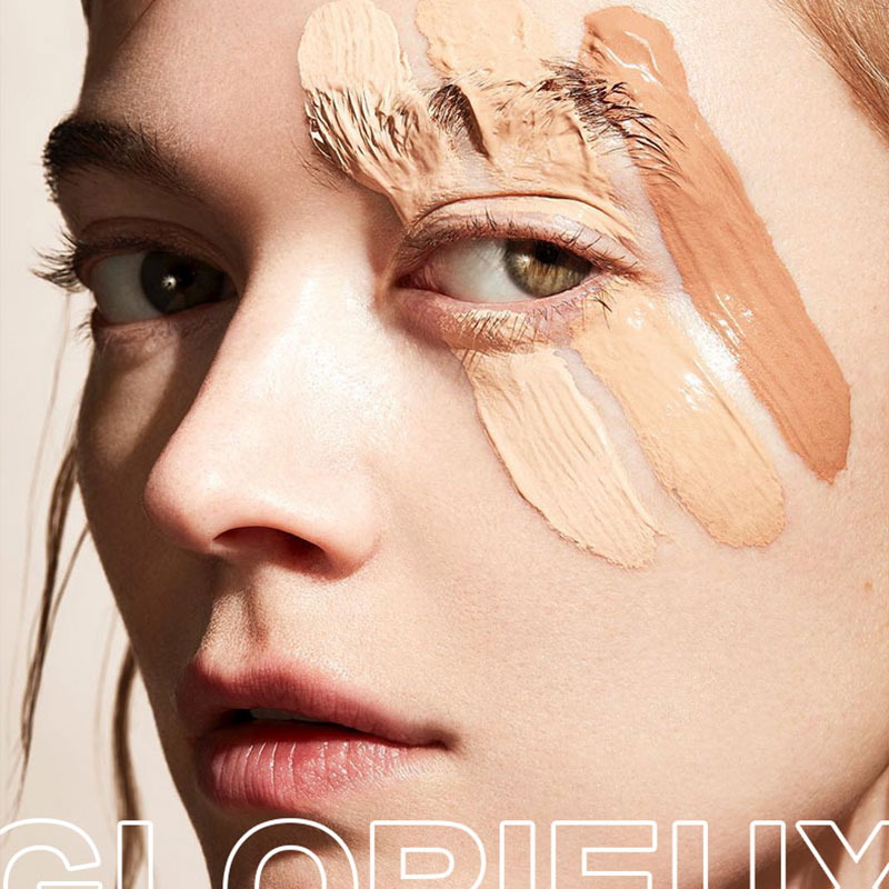 Cotton head concealer makeup details Picture
