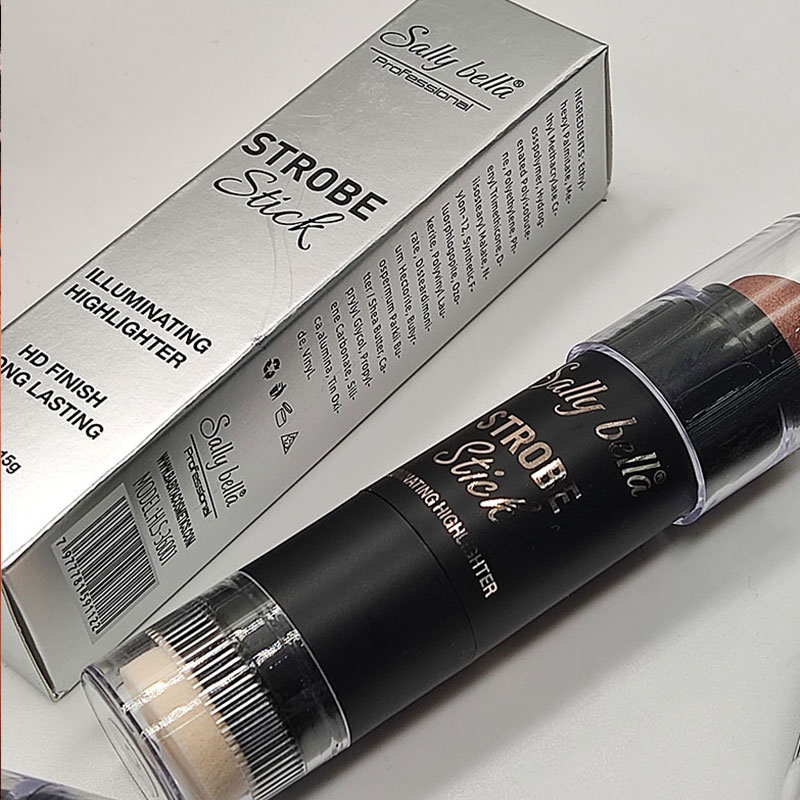 The highlight stick conceals the glitter