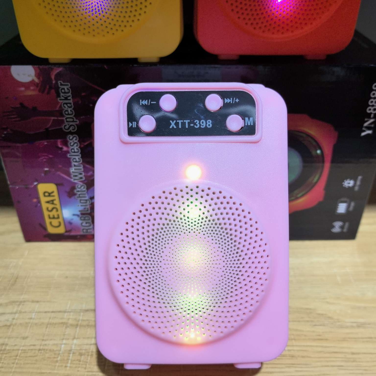 马克龙色3寸蓝牙音箱七彩灯光南美市场爆款音响RGB灯光详情6