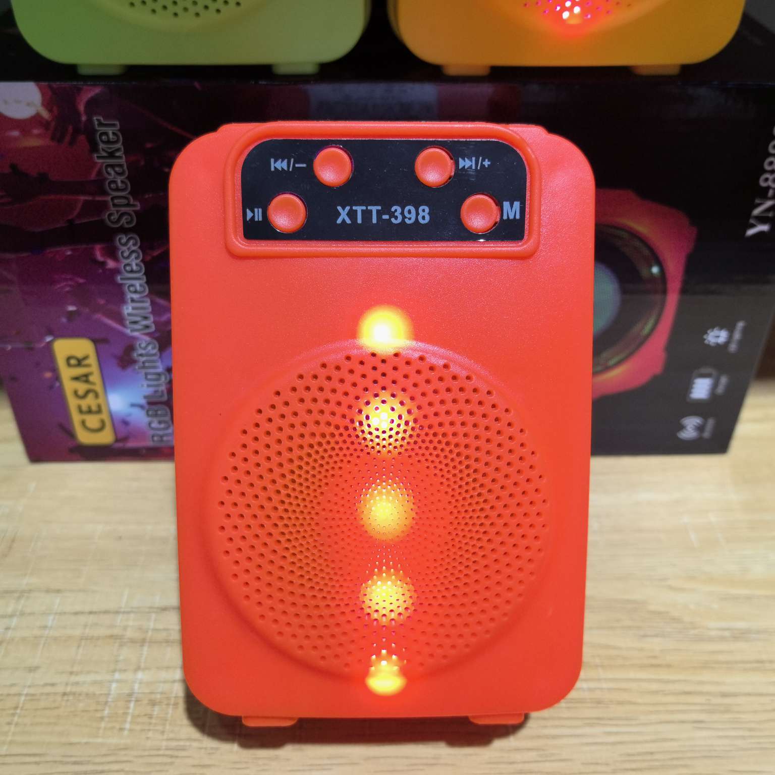 蓝牙音箱实物图