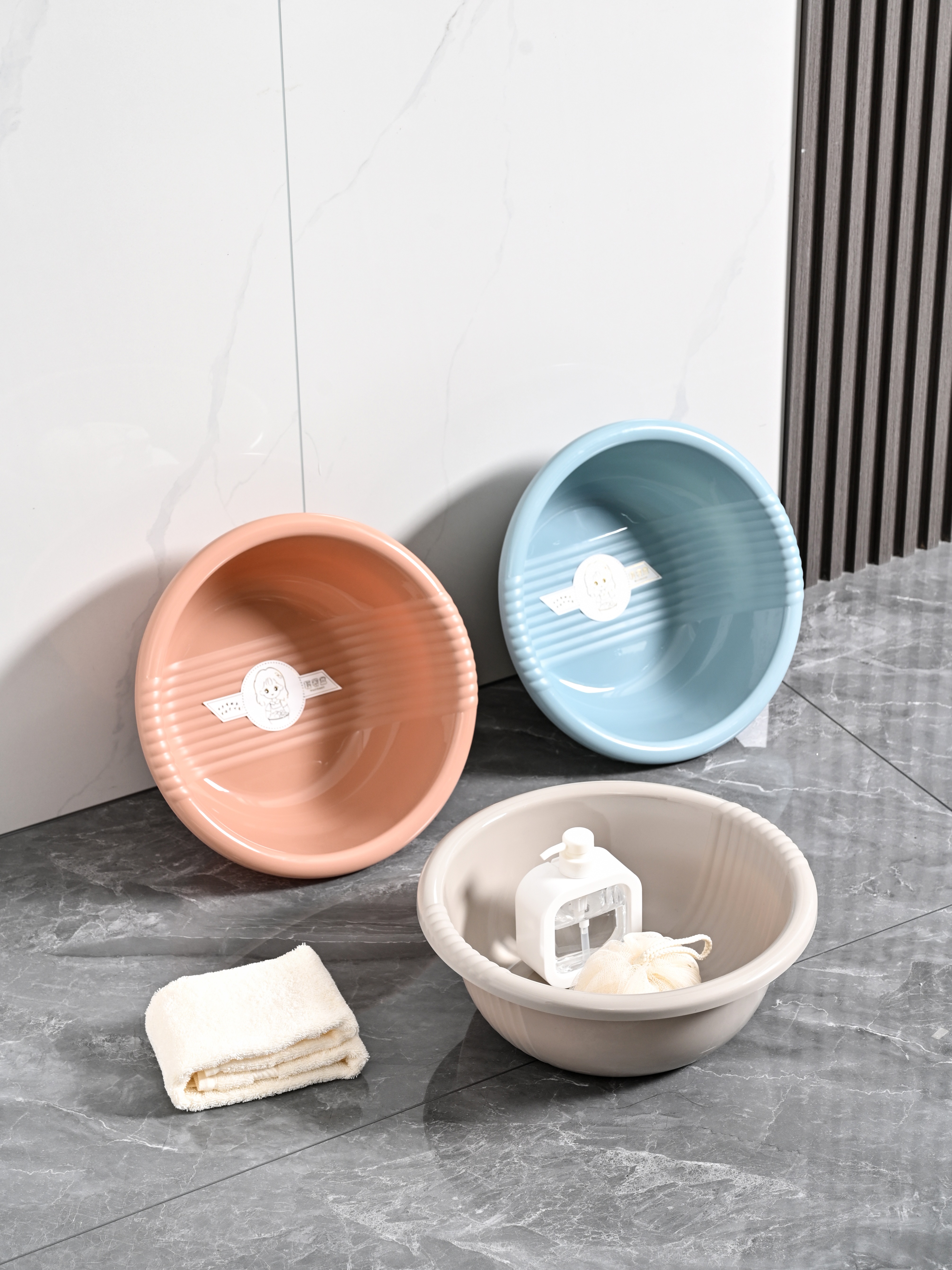 Household washbasin, plastic thickened transparent solid color striped washbasin, foot basin, student basin, children's and baby washbasin Item Picture