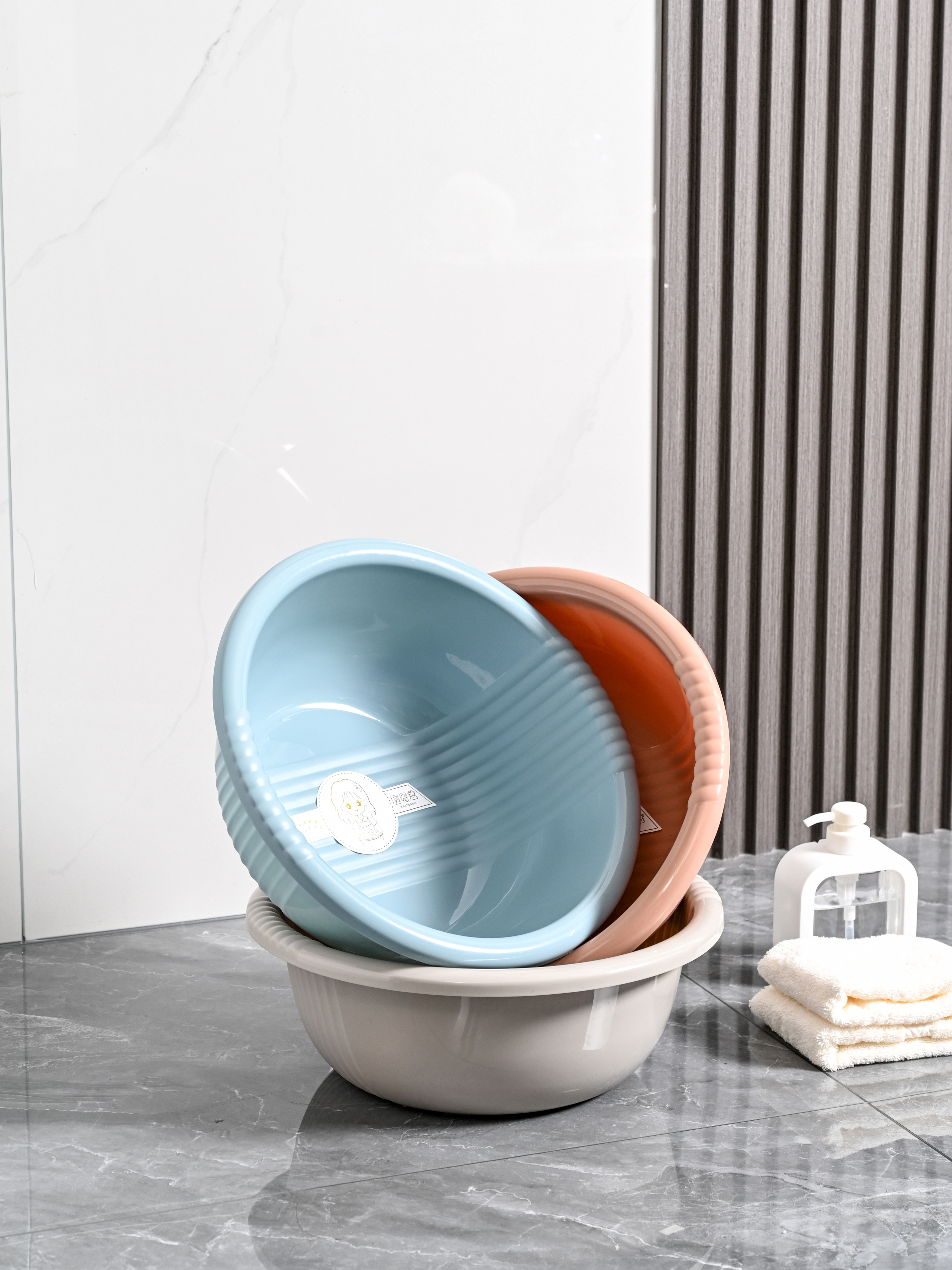 Household washbasin, plastic thickened transparent solid color striped washbasin, foot basin, student basin, children's and baby washbasin Specification drawing