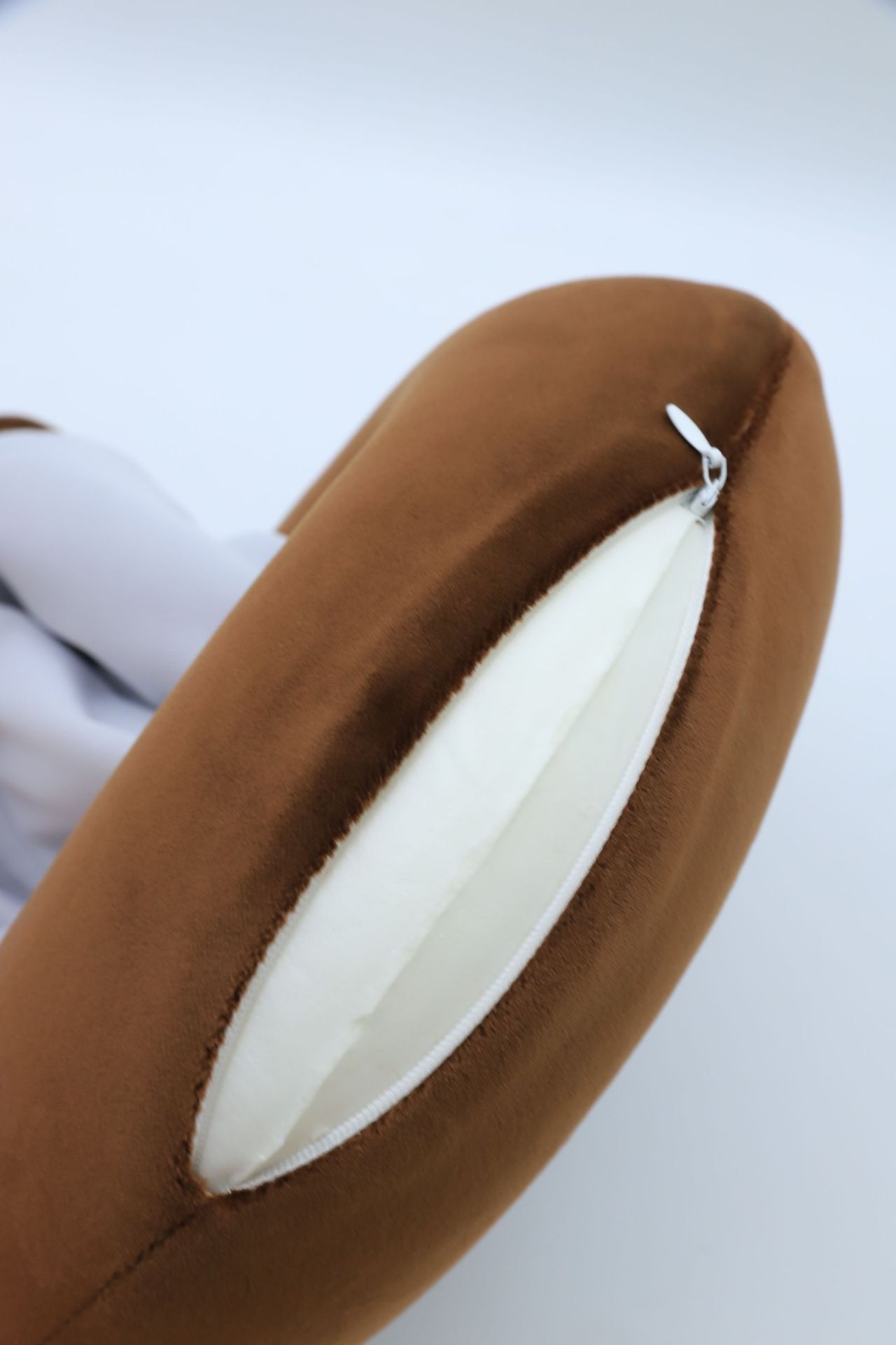 Cute cartoon hooded memory foam U-shaped pillow, Kang Le House hooded travel neck pillow, slow rebound neck protection pillow custom-made pic 15
