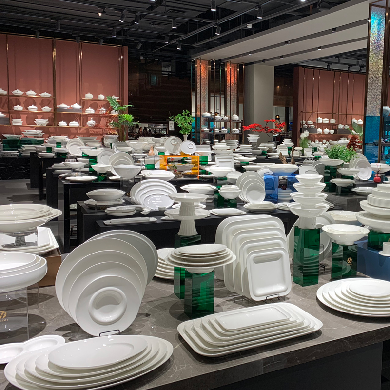 碗盘/陶瓷/陶瓷盘子/陶瓷沙拉盘子/盘子白底实物图