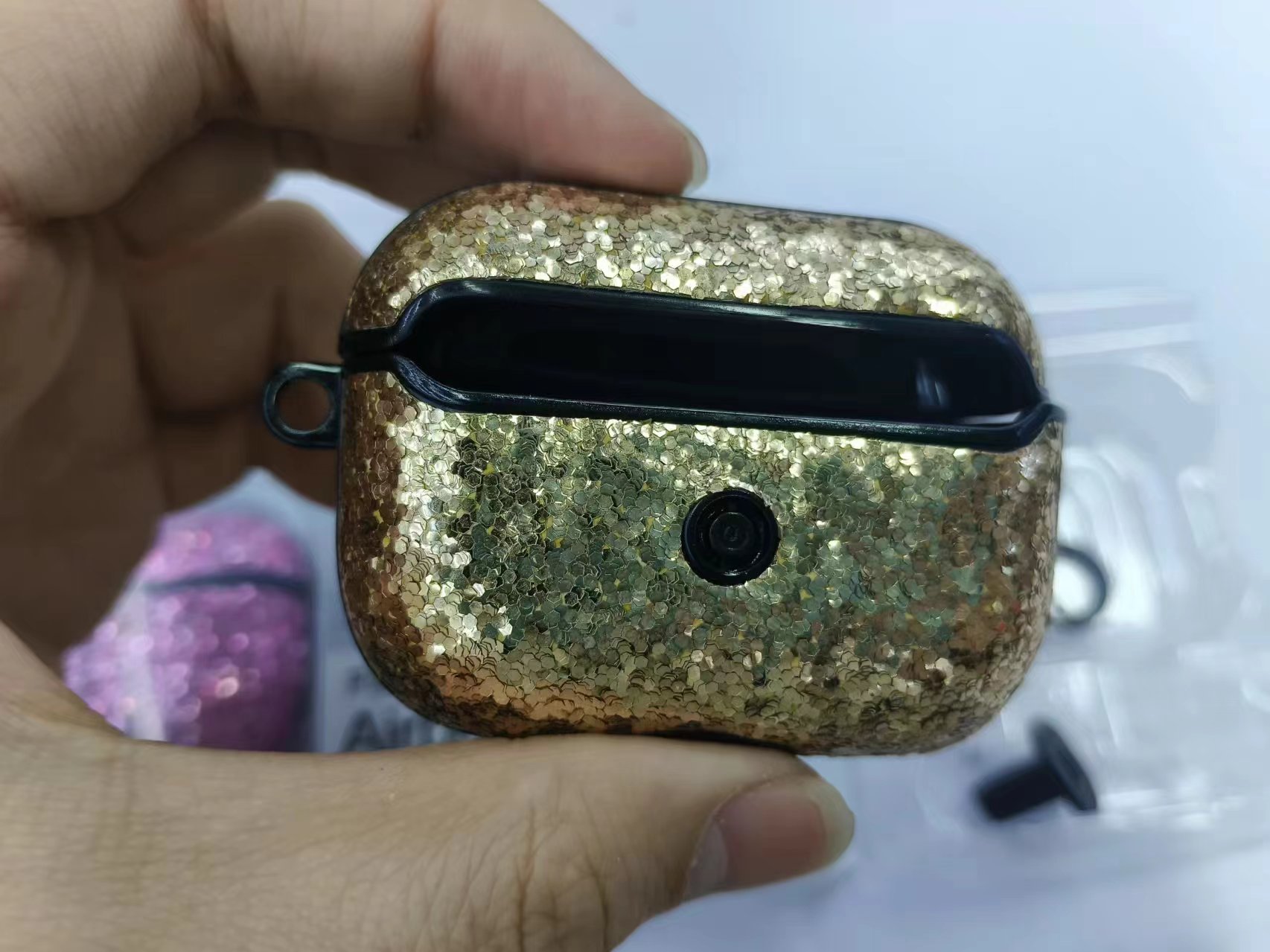 أغلفة الأذنين اللامعة Item Picture