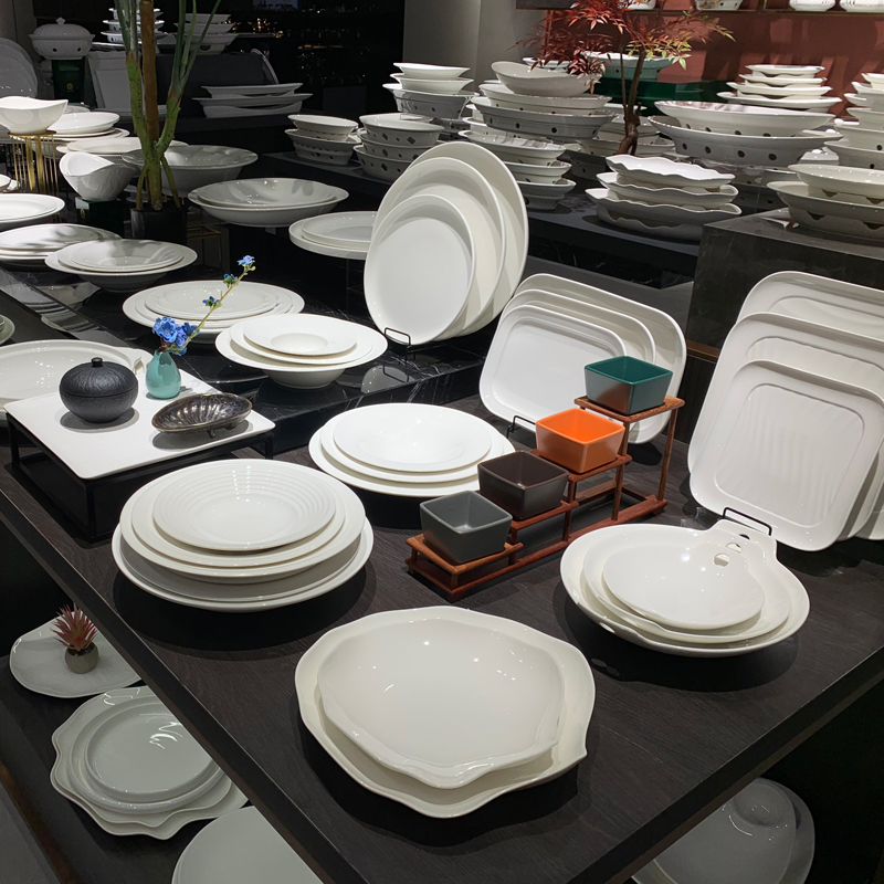 碗盘/陶瓷/陶瓷盘子/陶瓷沙拉盘子/盘子白底实物图