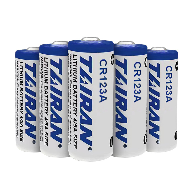 电池/南孚电池/5号电池/南孚电池电池/磷酸铁锂白底实物图