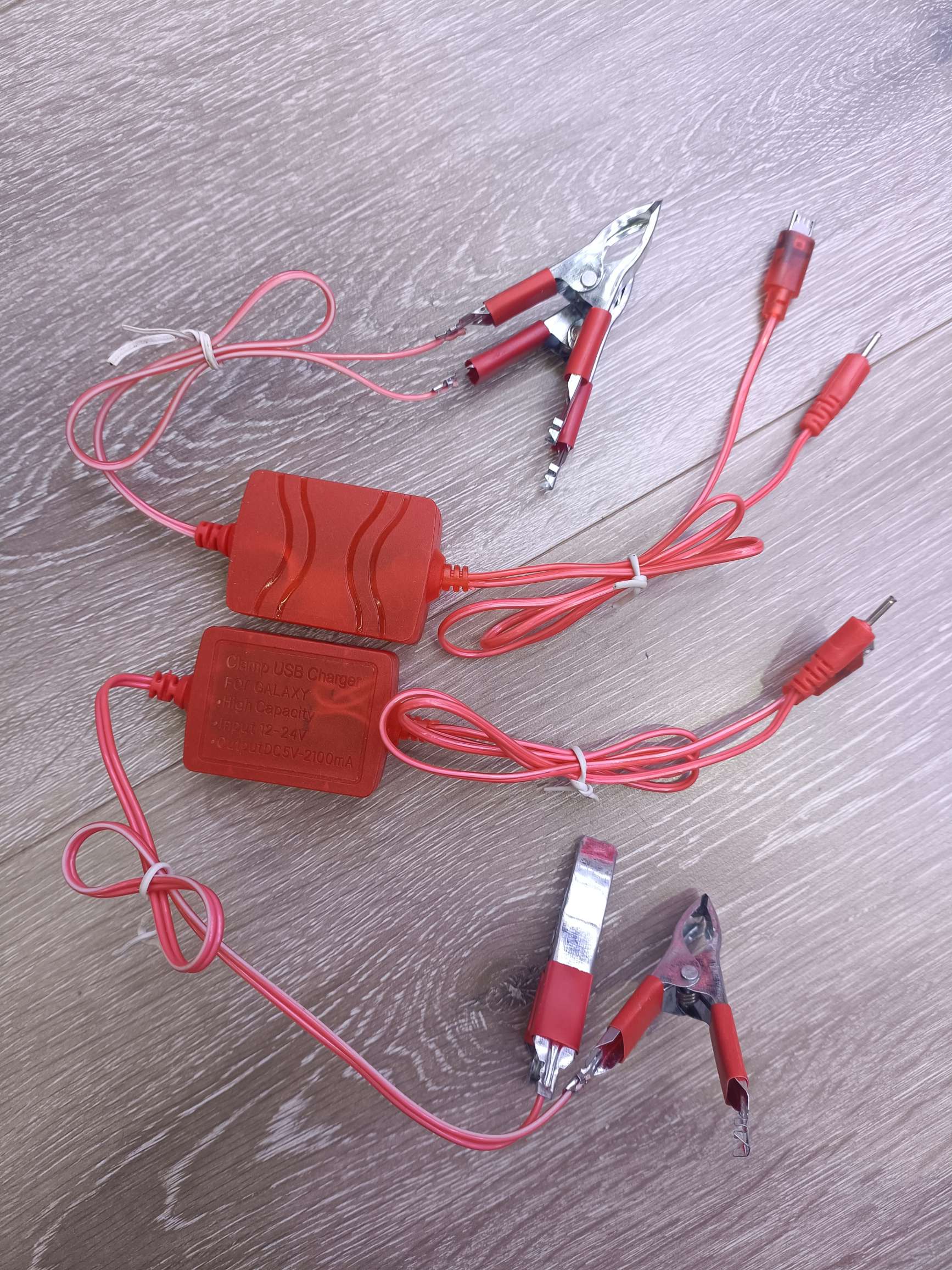 单USB一拖二线双红夹夹子充电器多功能万能电瓶充电器夹子充电器